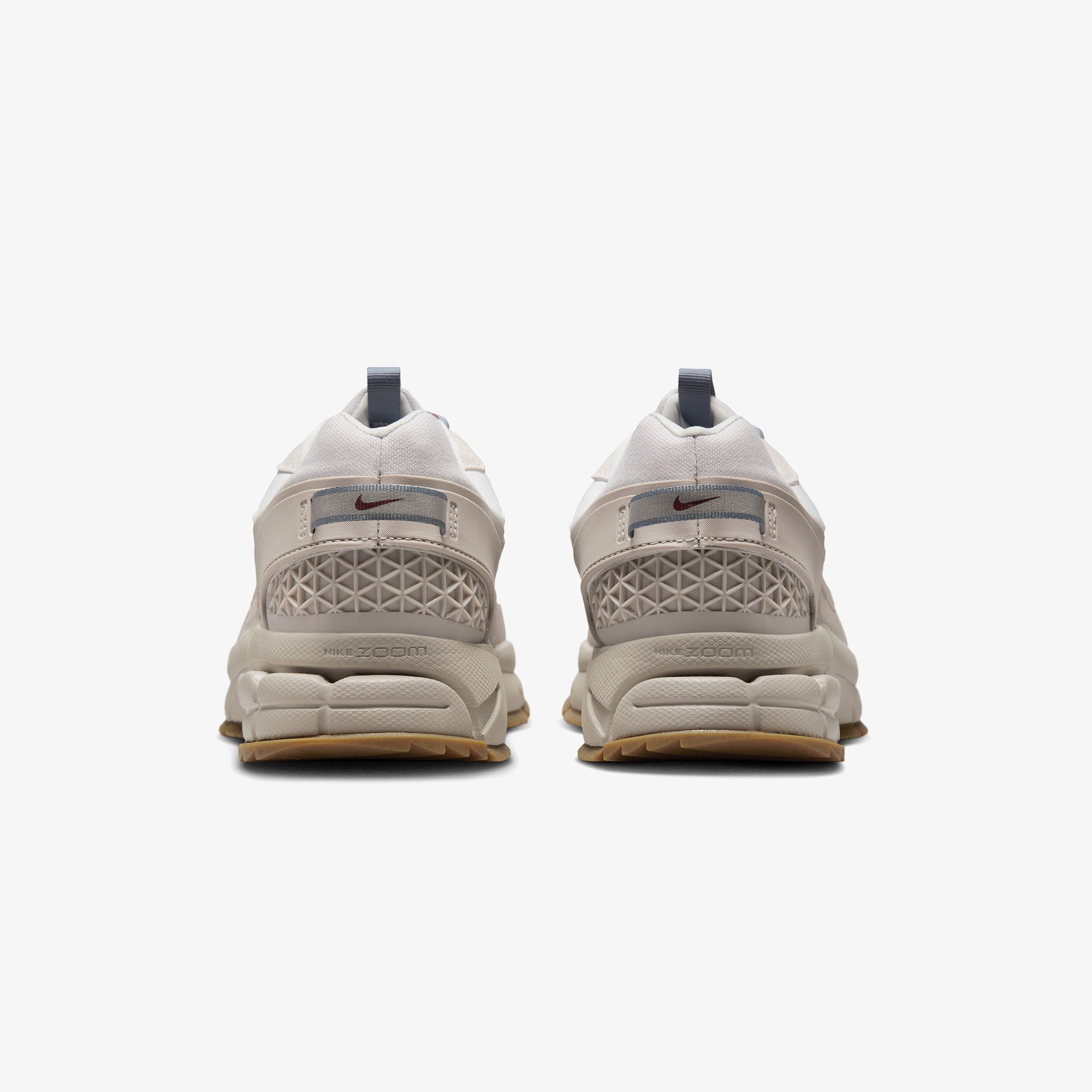 Nike Zoom Vomero Roam Erkek Gri Spor Ayakkabı42,5HV4294| Occasion