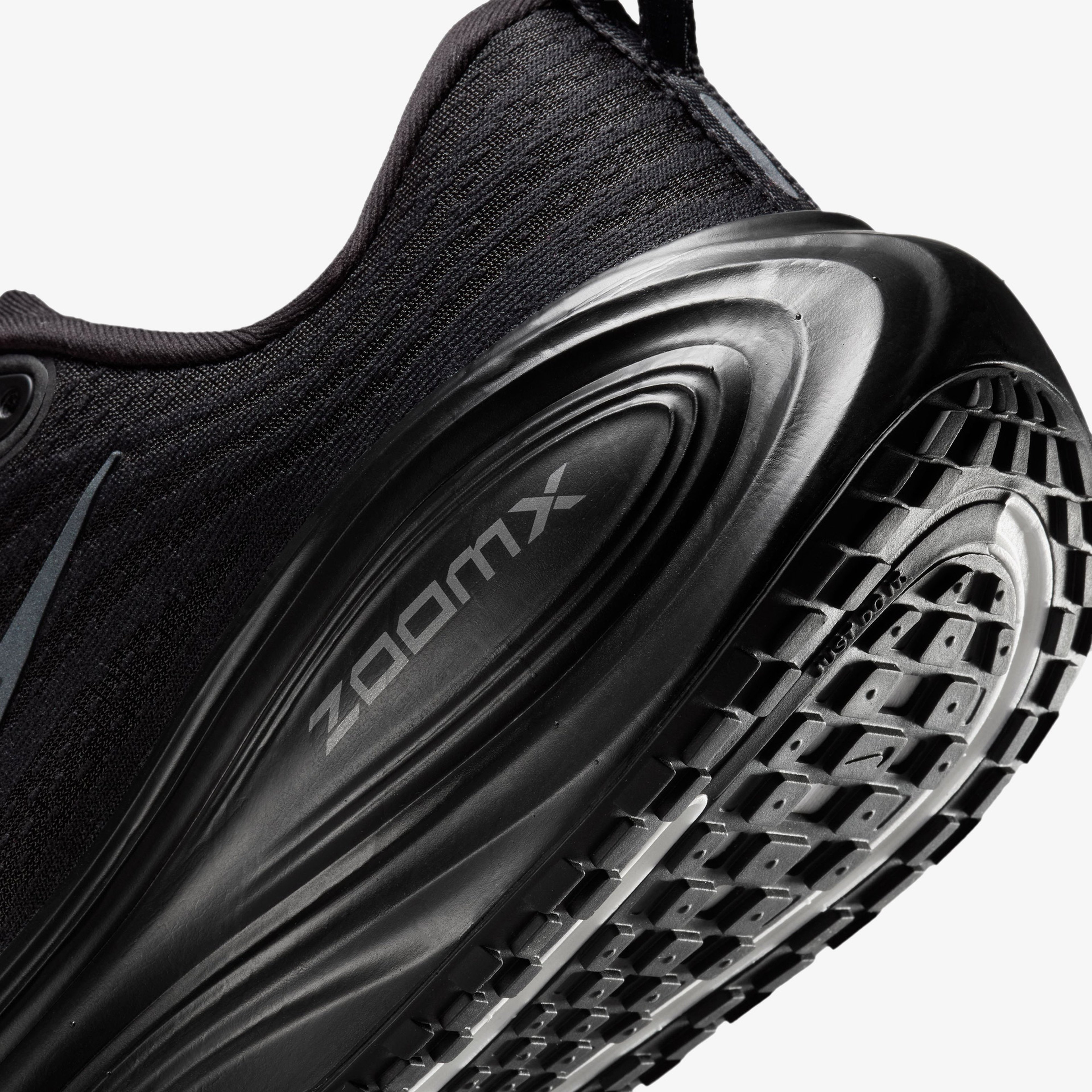Nike Vomero Plus Kadın Siyah Koşu Ayakkabısı