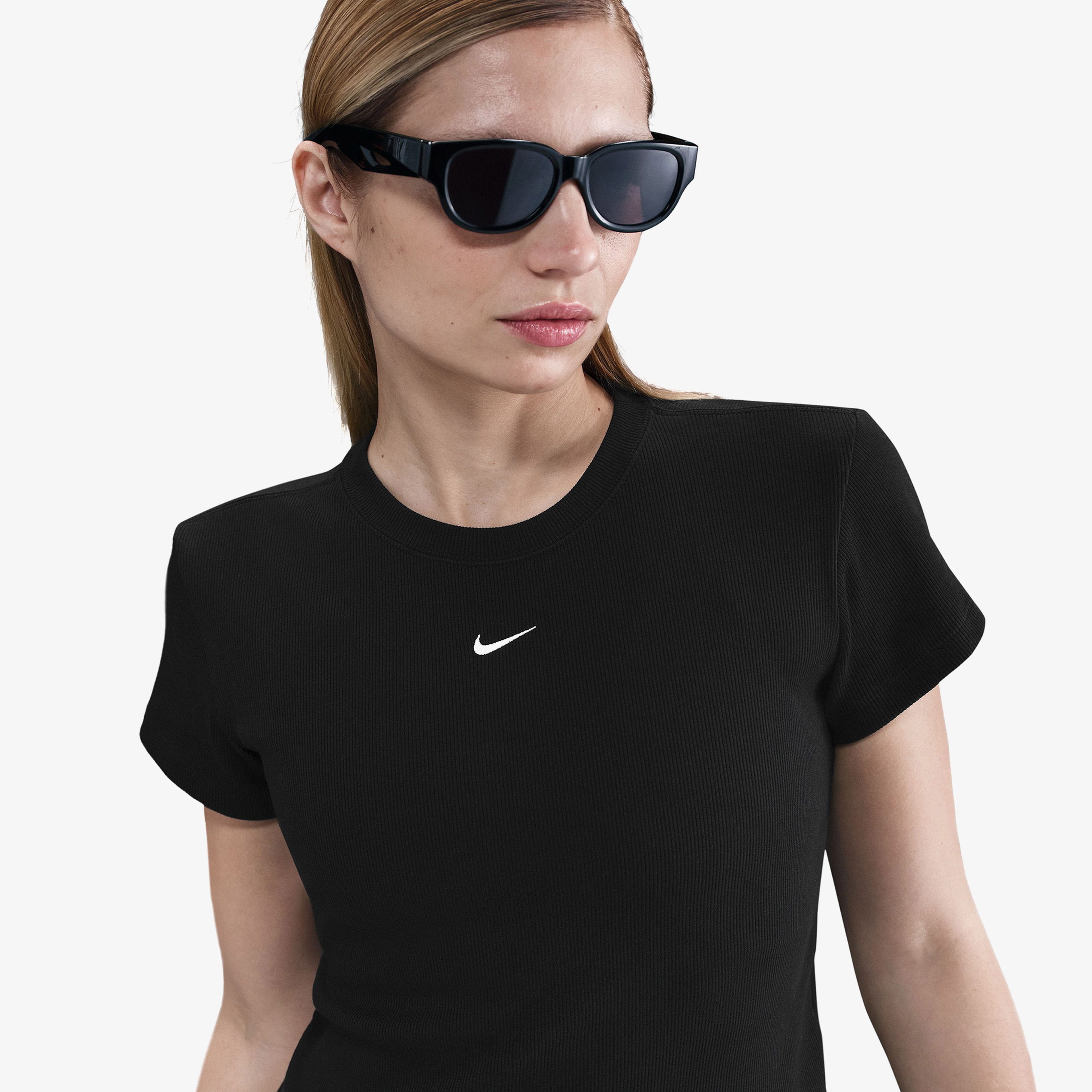 Nike Sportswear Ribbed Kadın Siyah T-Shirt