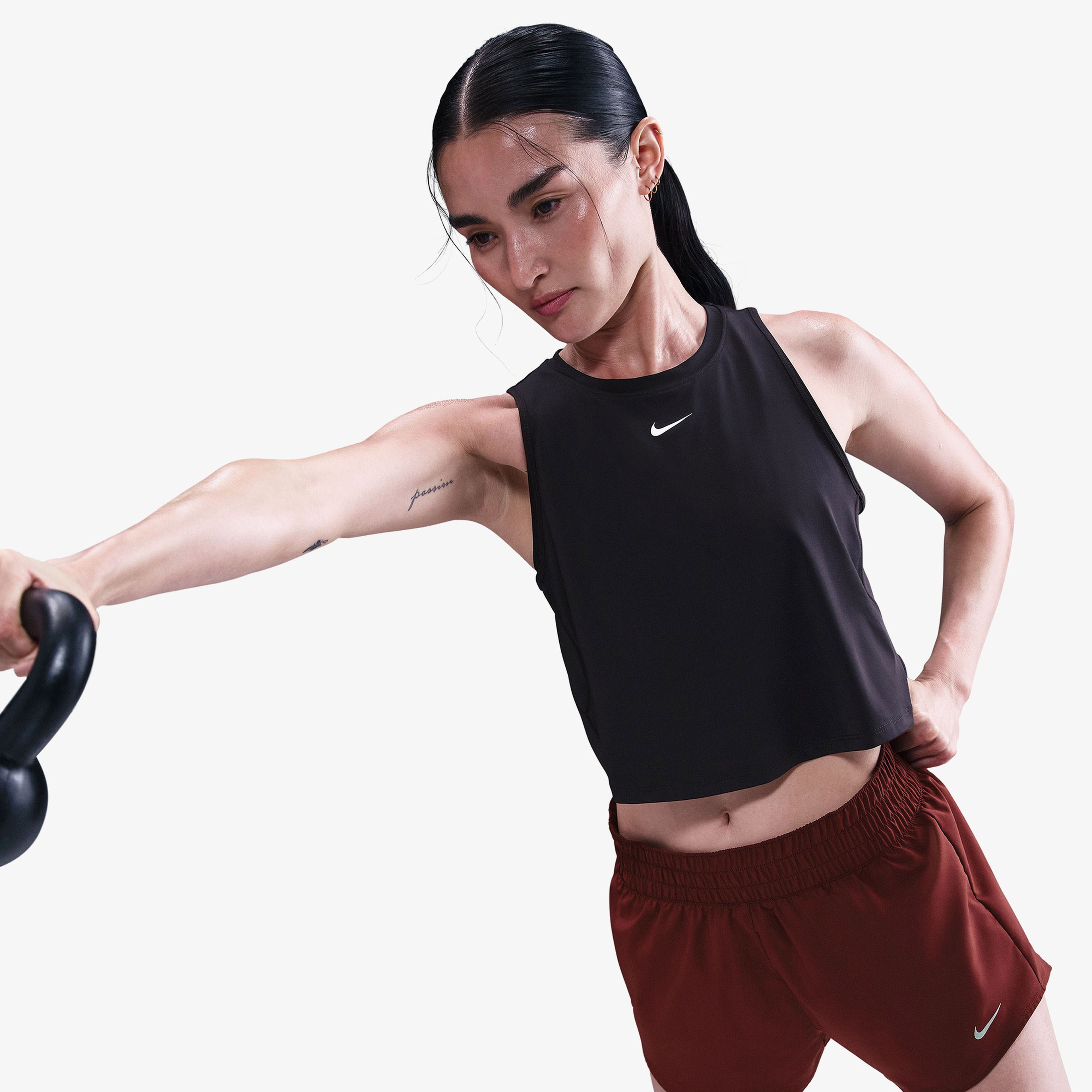 Nike One Classic Dri-Fit Kadın Siyah Crop T-Shirt