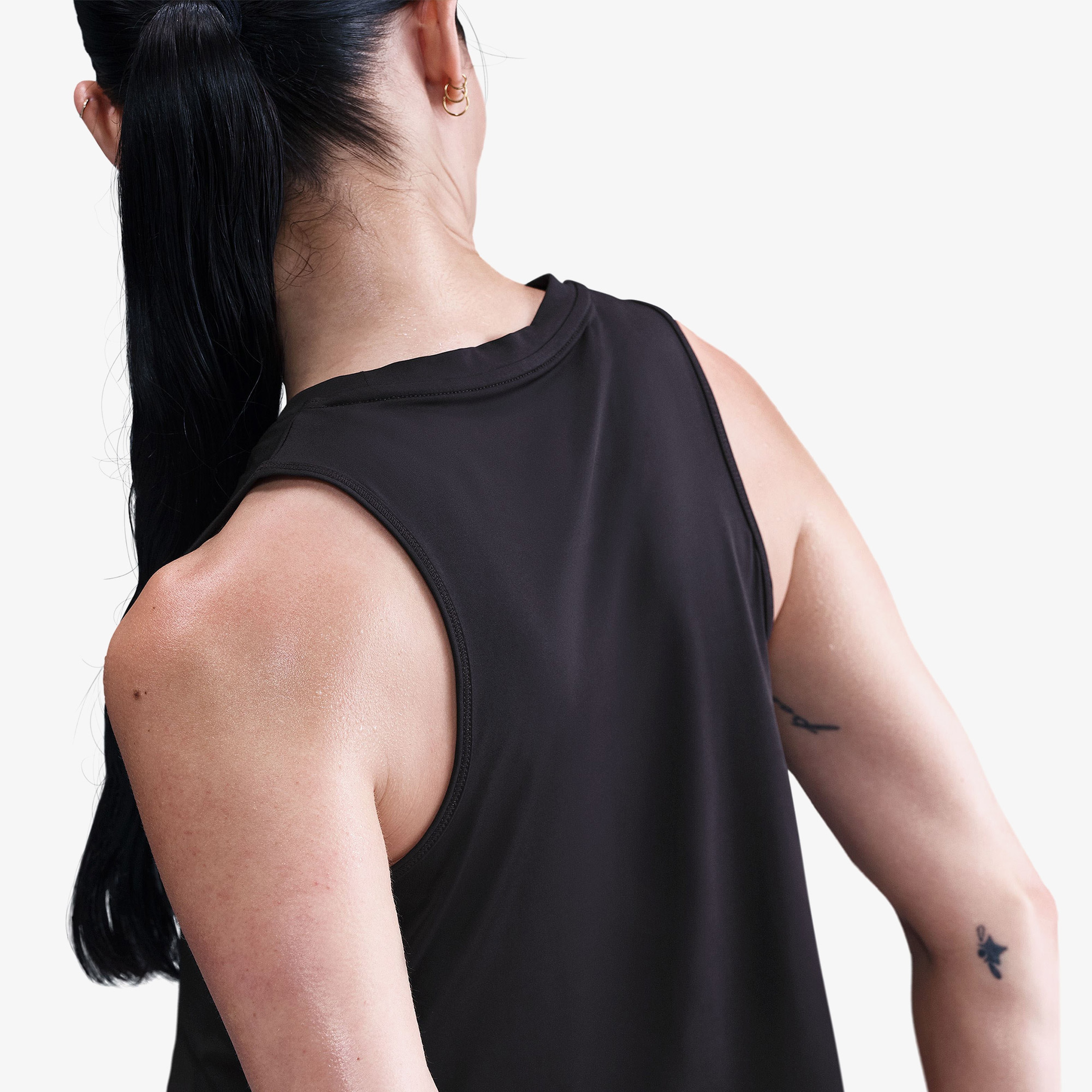 Nike One Classic Dri-Fit Kadın Siyah Crop T-Shirt