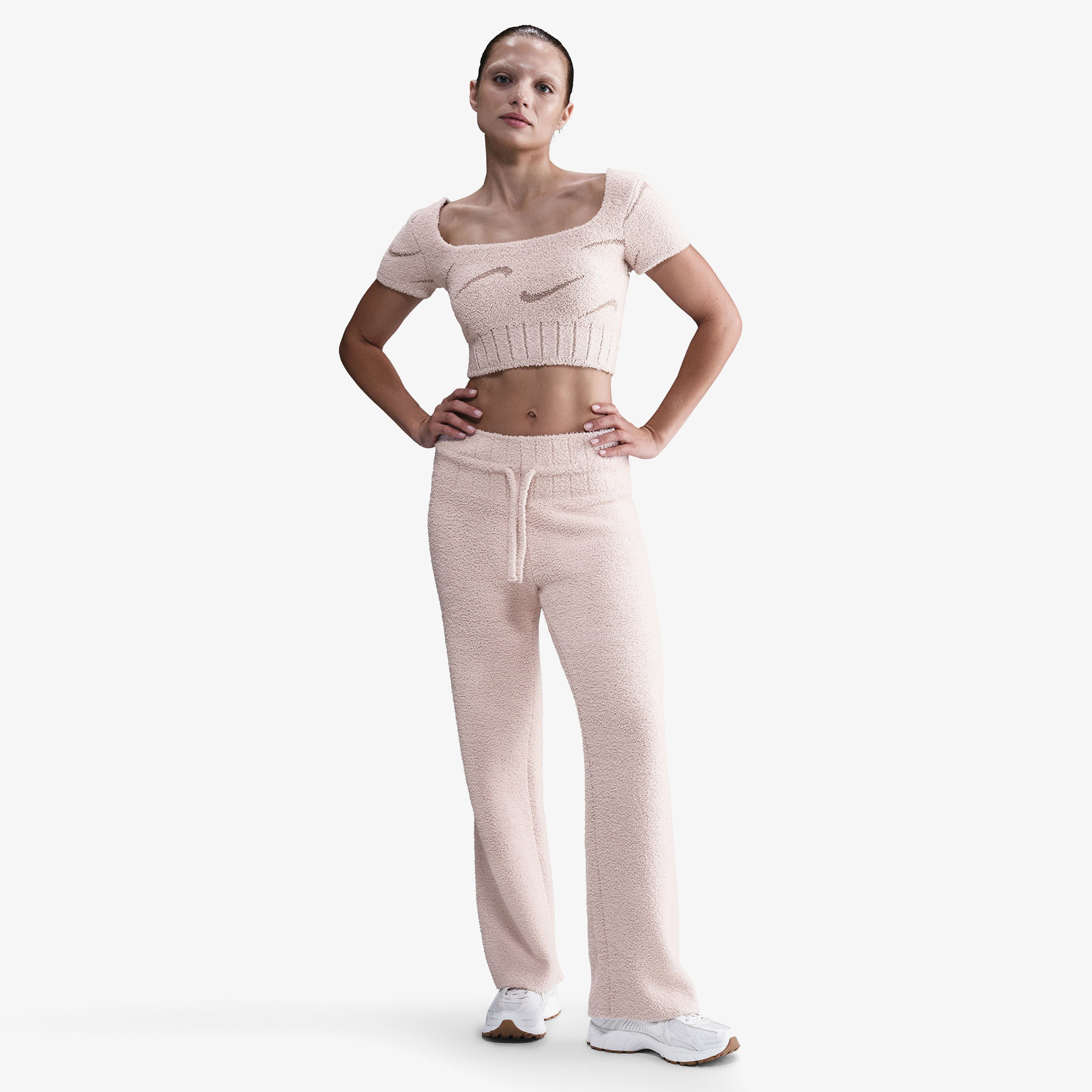 Nike Sportswear Phoenix Cozy Bouclé Kadın Pembe Crop T-Shirt