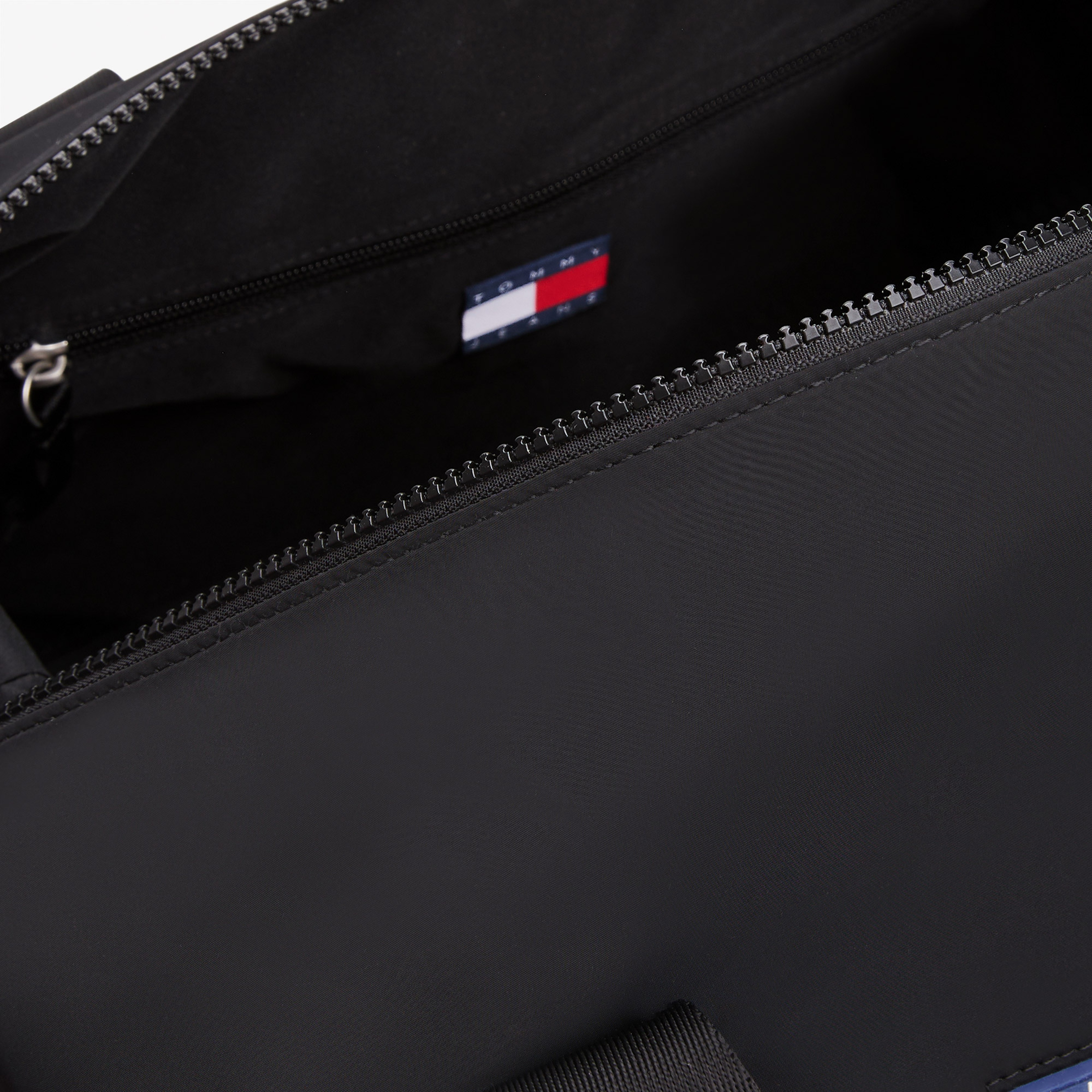 Tommy Jeans Urban Duffle Erkek Siyah Spor Çantası
