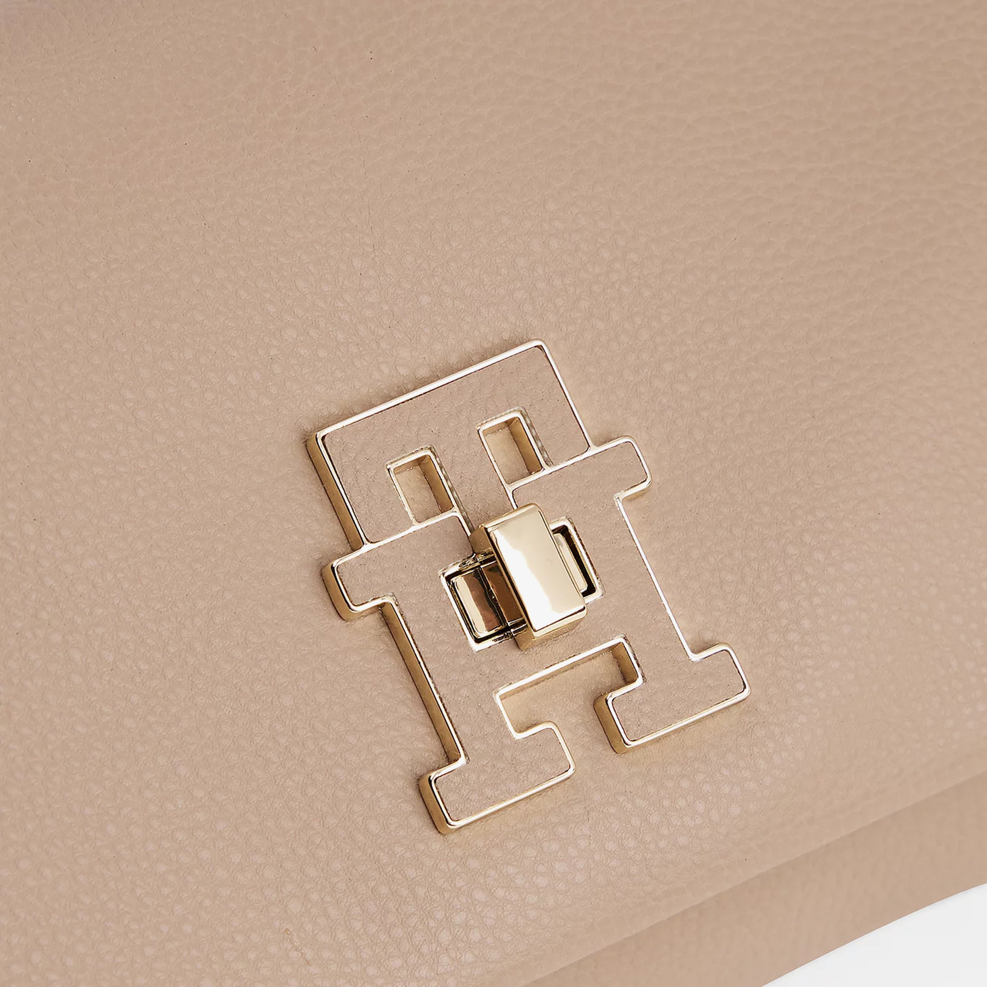 Tommy Hilfiger Modern Mini Kadın Bej Çapraz Çanta