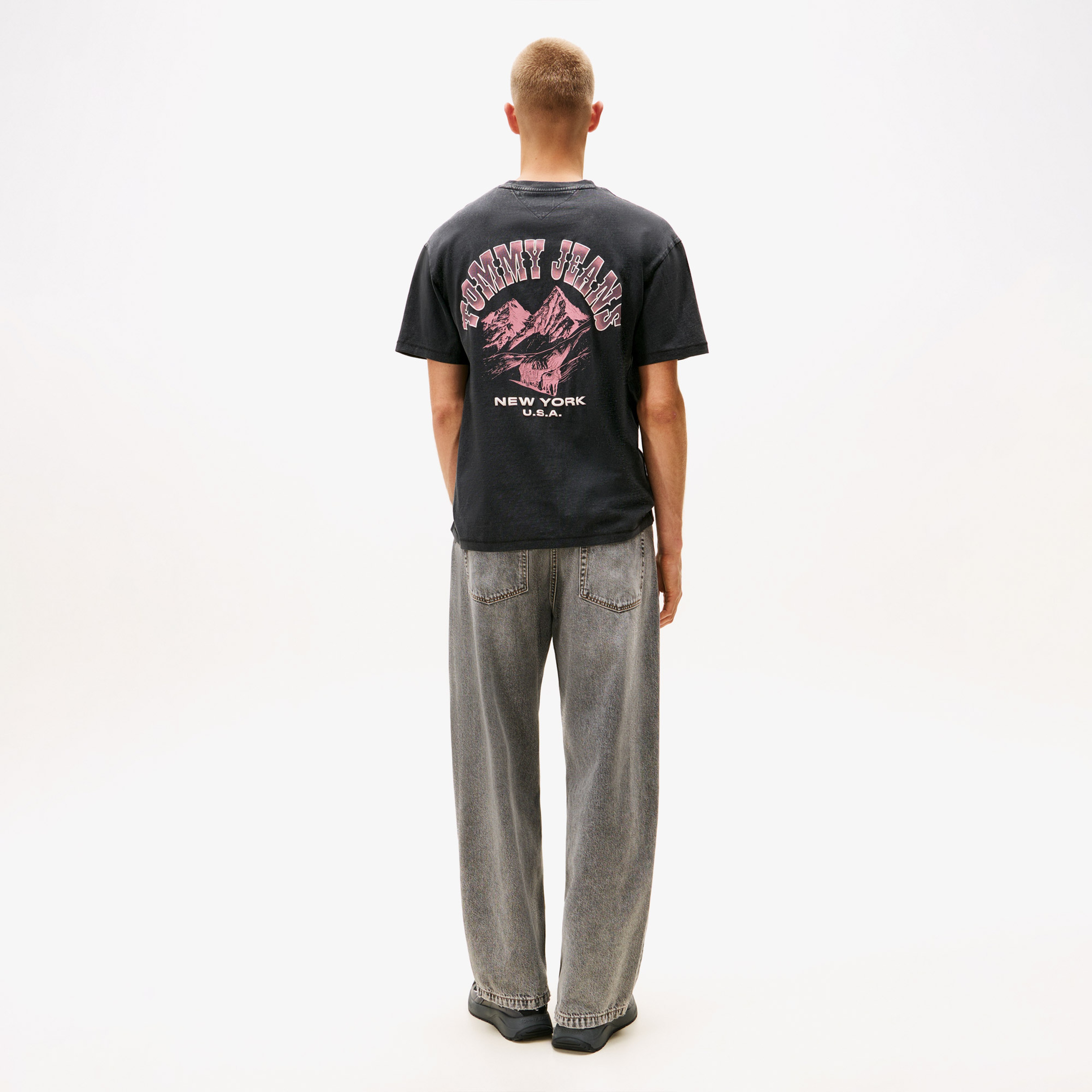 Tommy Jeans Relax Novelty Erkek Siyah T-Shirt