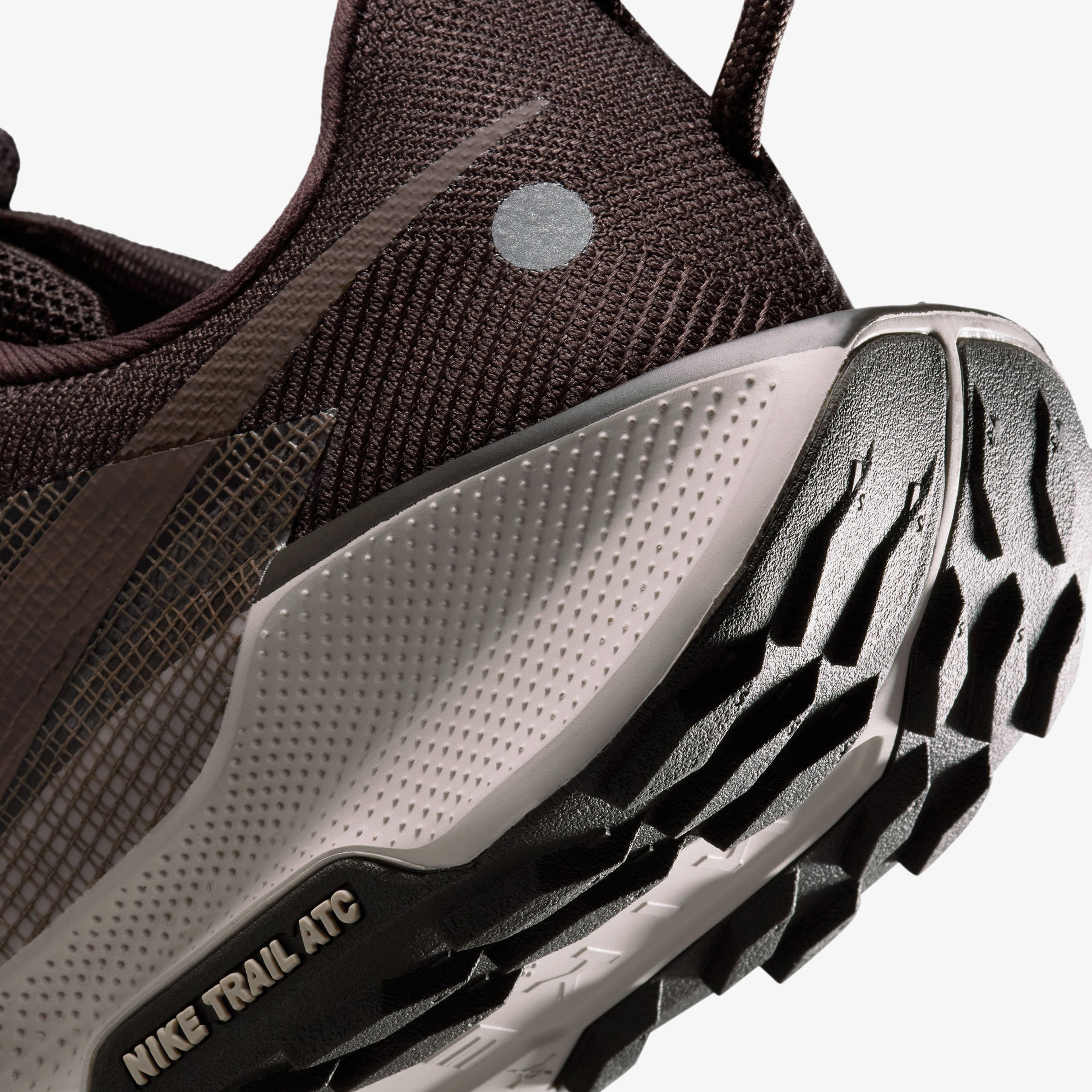 Nike Reactx Pegasus Trail 5 Kadın Kahverengi Koşu Ayakkabısı