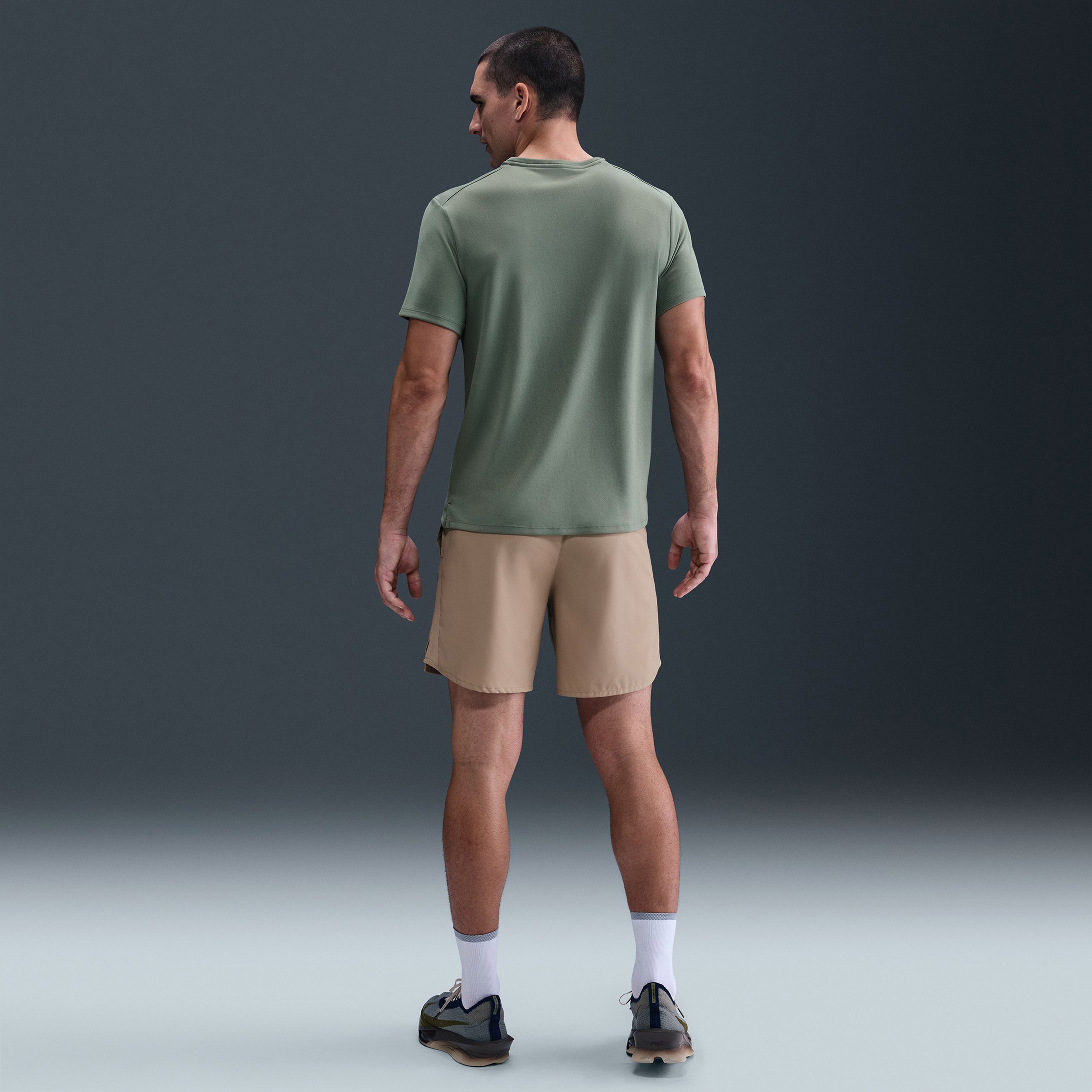 Nike Dri-Fit Miler Erkek Yeşil T-Shirt