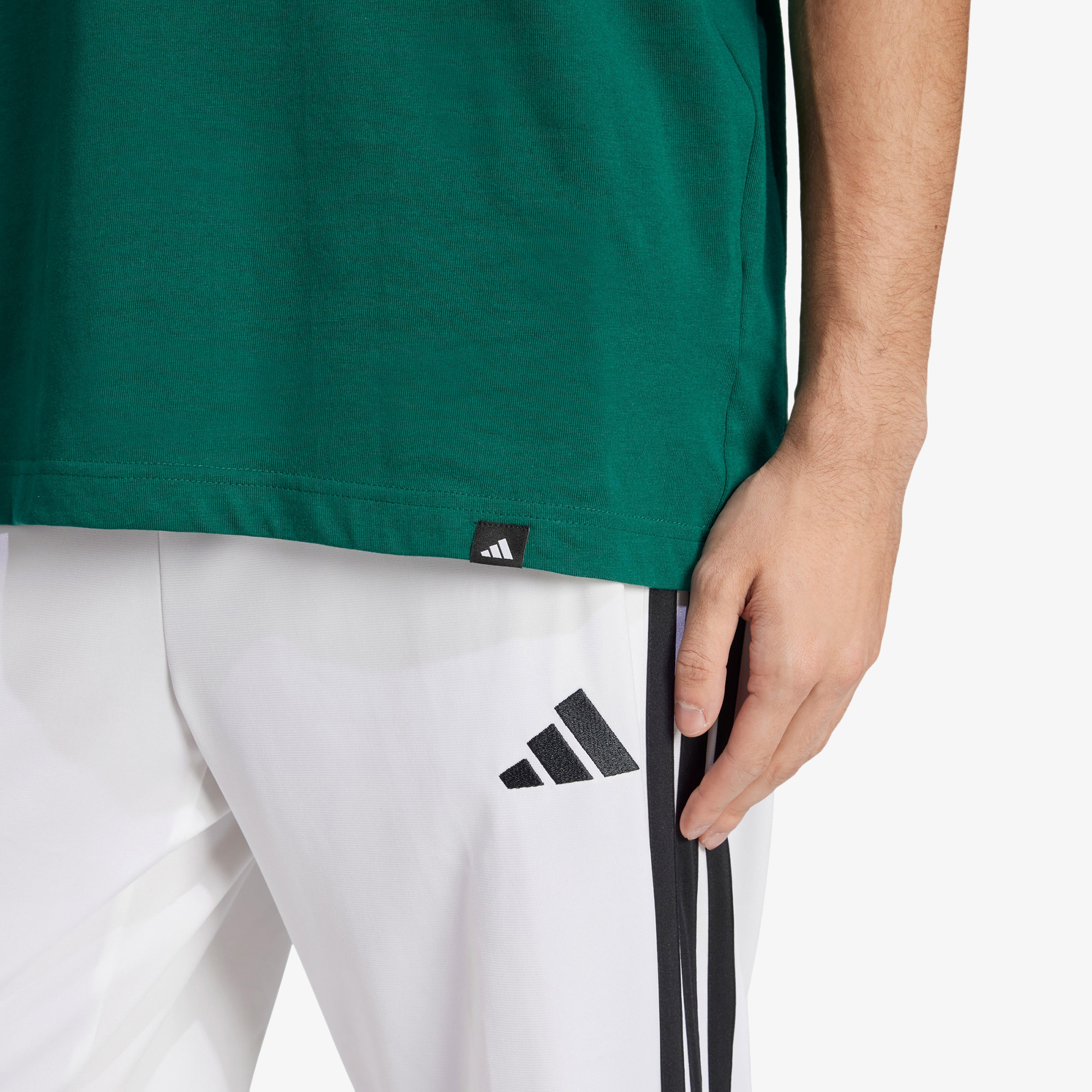 adidas Tec Outline Graphic Erkek Yeşil T-Shirt