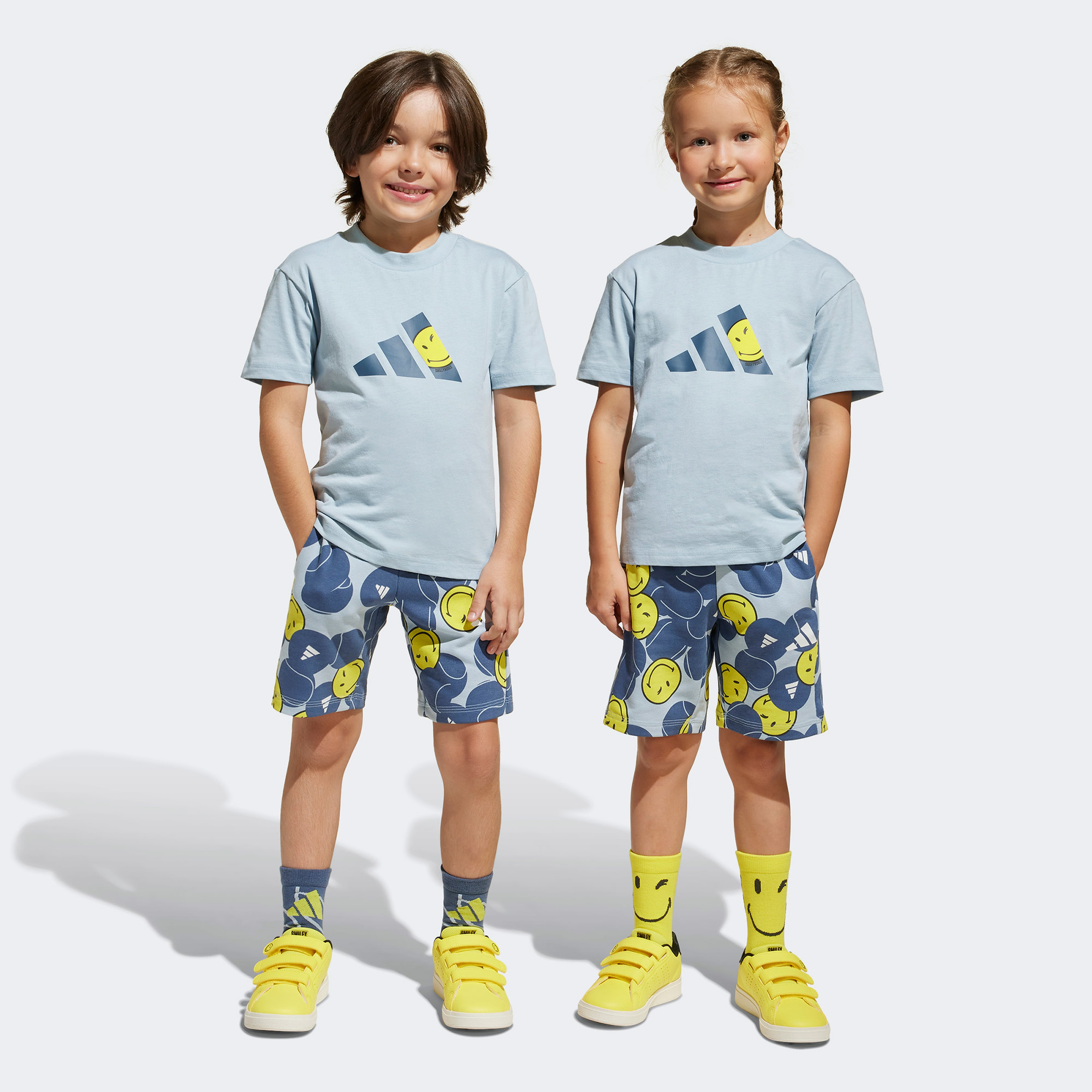 adidas x Smileyworld Çocuk Mavi Eşofman Takımı
