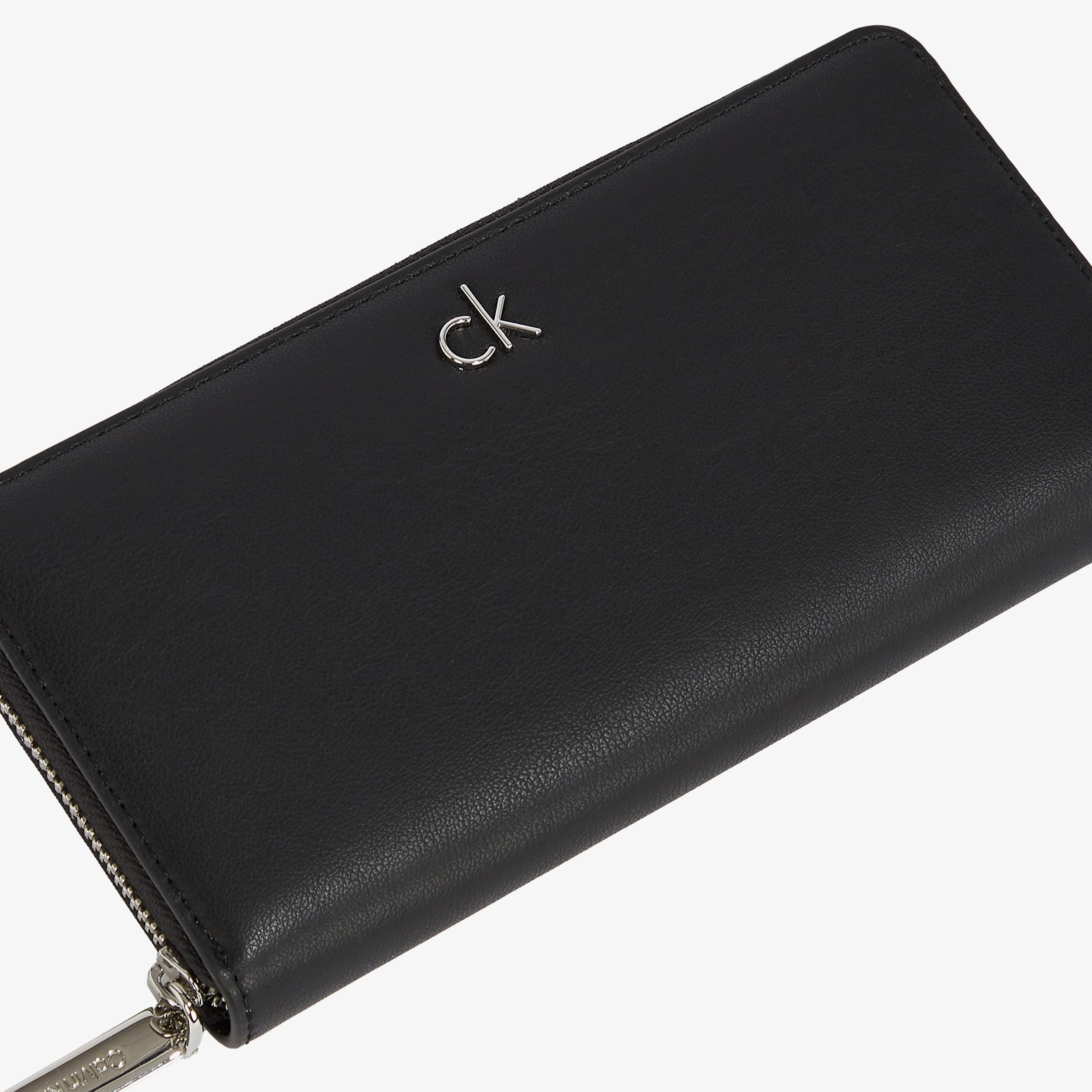 Calvin Klein Daily Large Zip Around Pbl Kadın Siyah Cüzdan