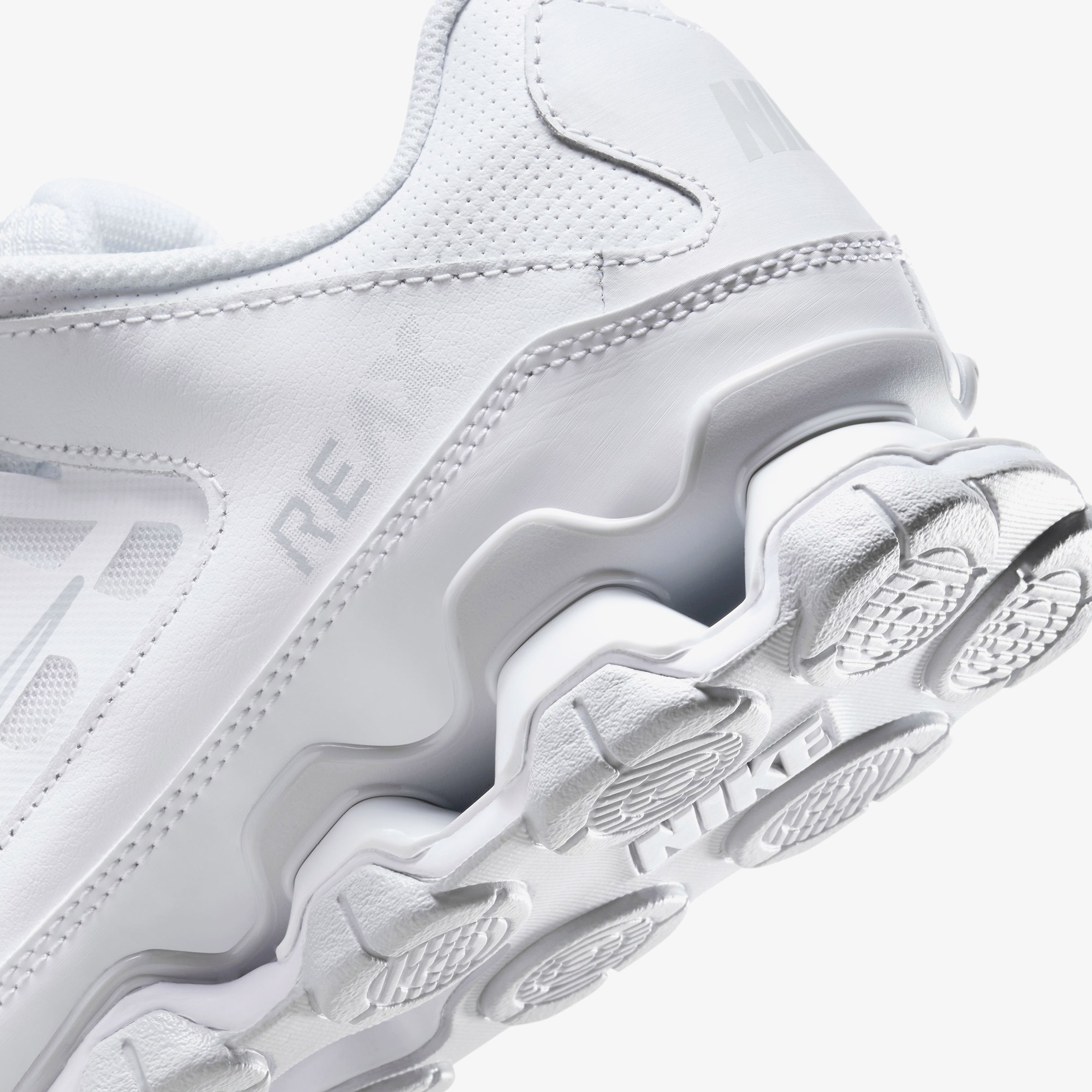 Nike Reax 8 Tr Mesh Kadın Beyaz Spor Ayakkabı