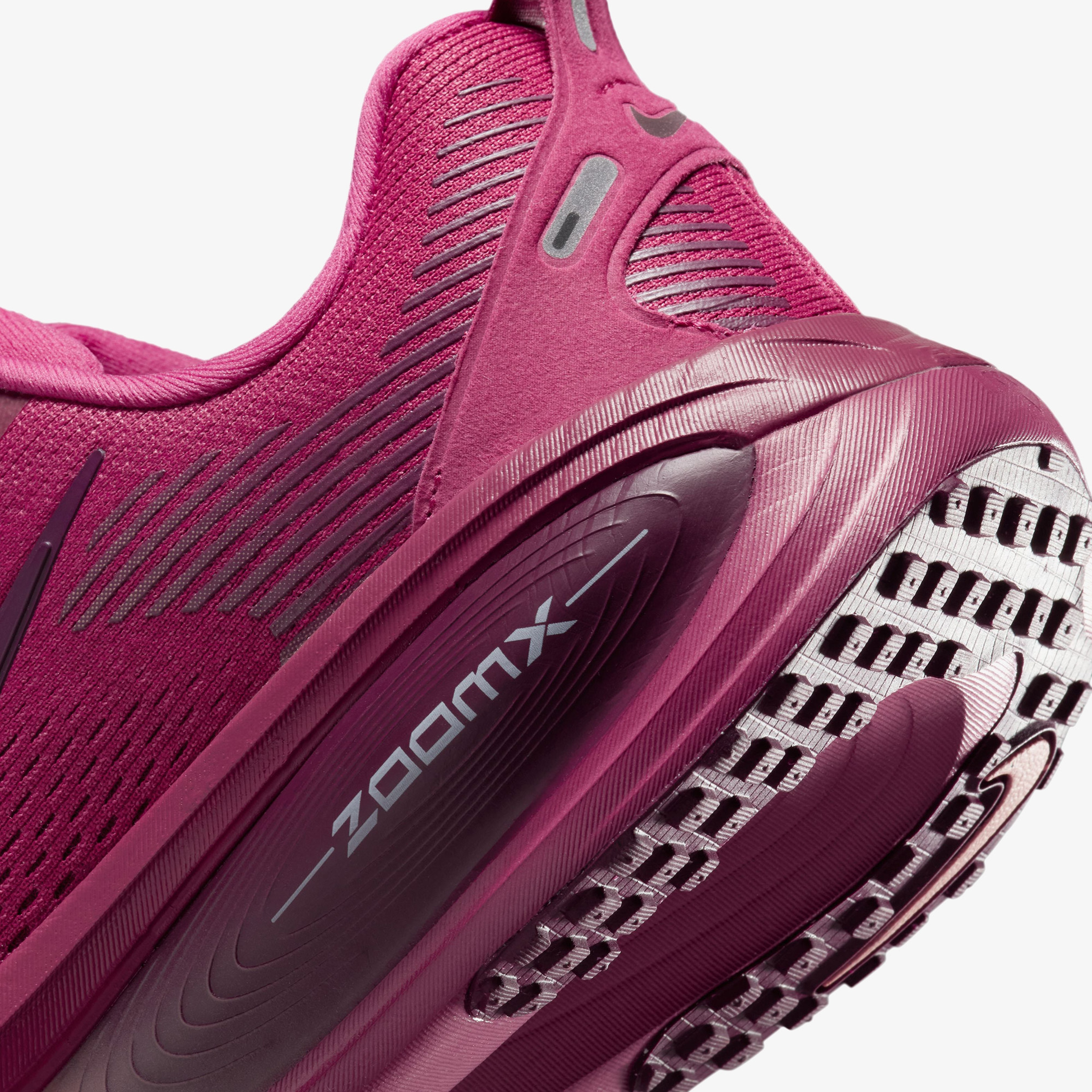 Nike Vomero 18 Kadın Bordo Koşu Ayakkabısı