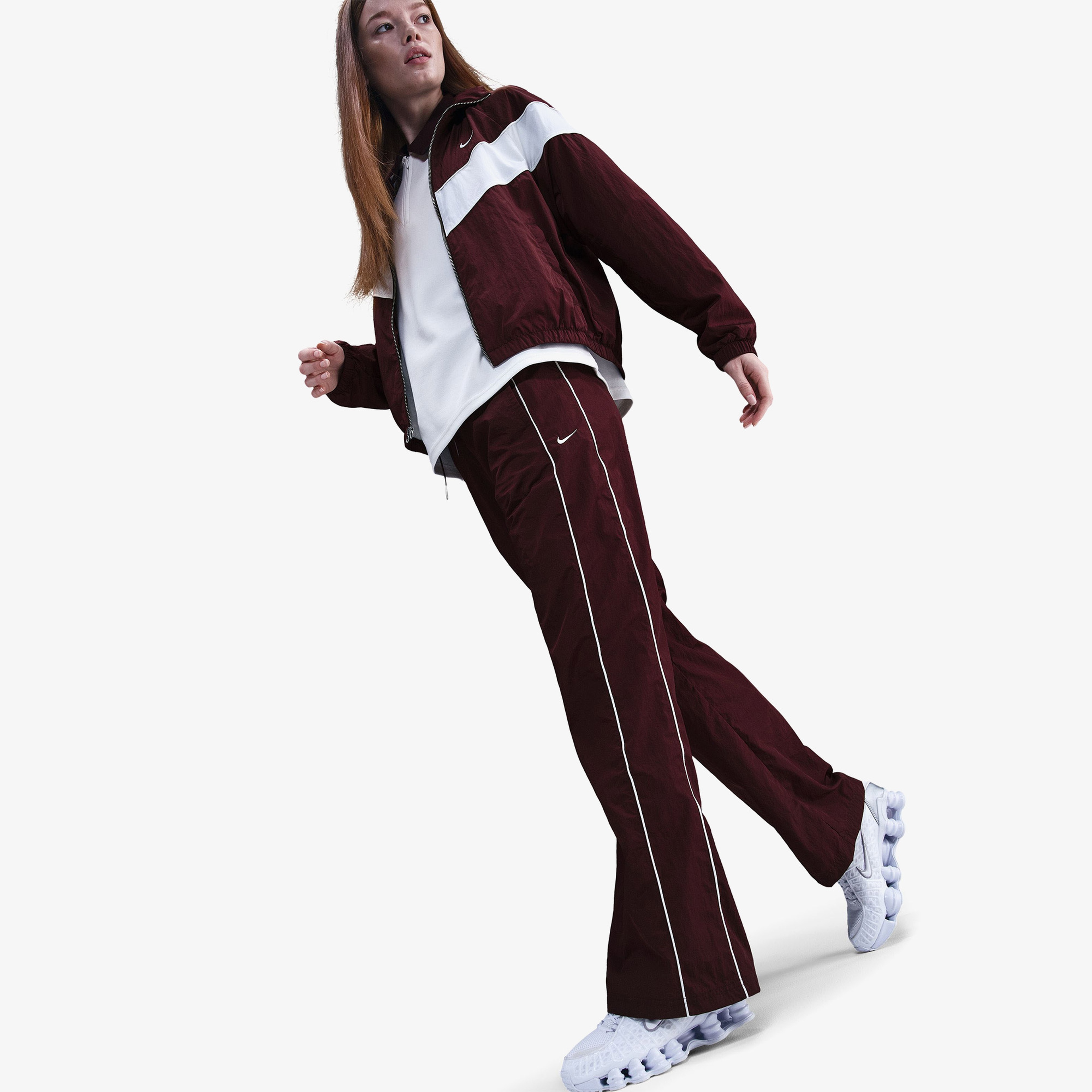 Nike Windrunner Woven Kadın Bordo Eşofman Altı