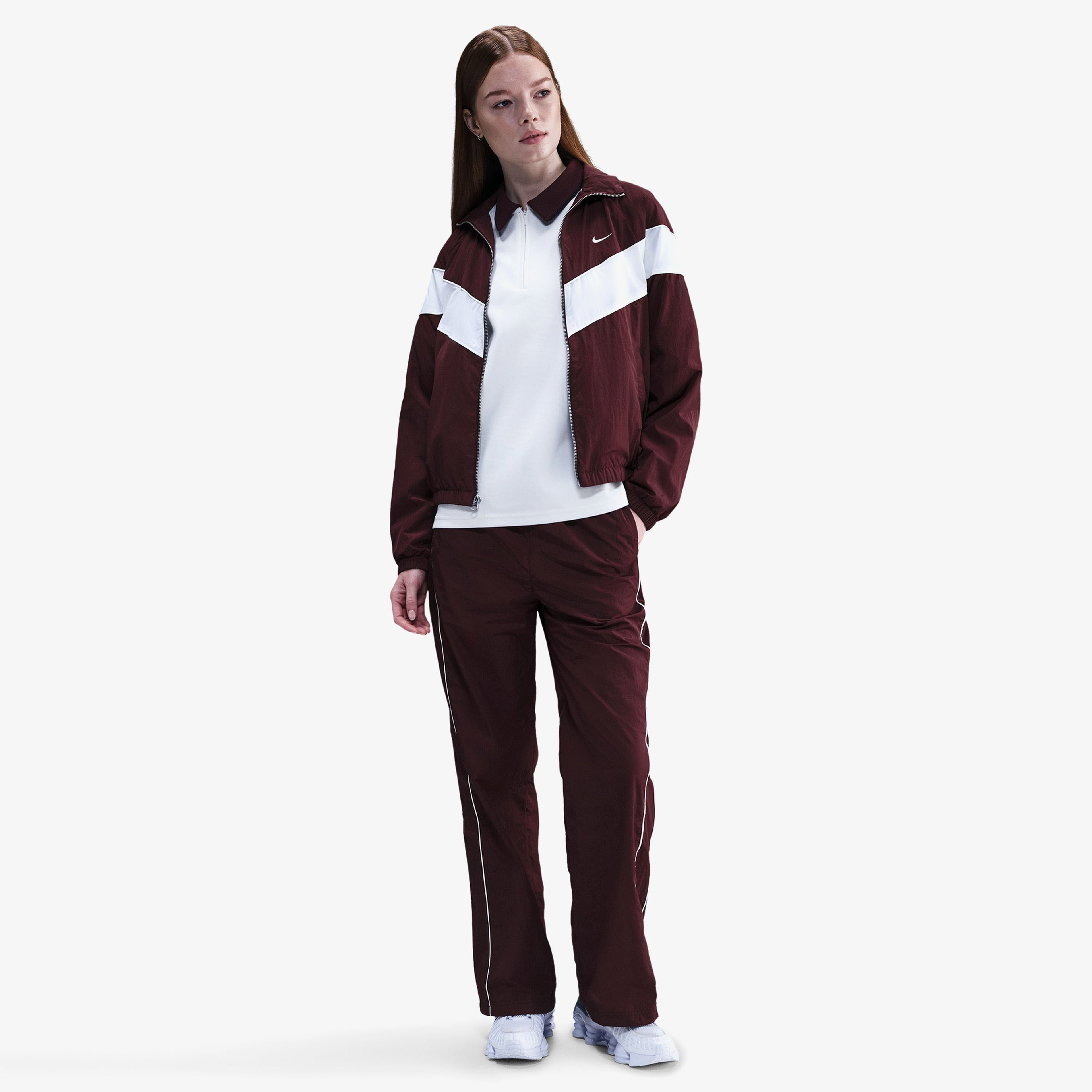 Nike Windrunner Woven Kadın Bordo Eşofman Altı