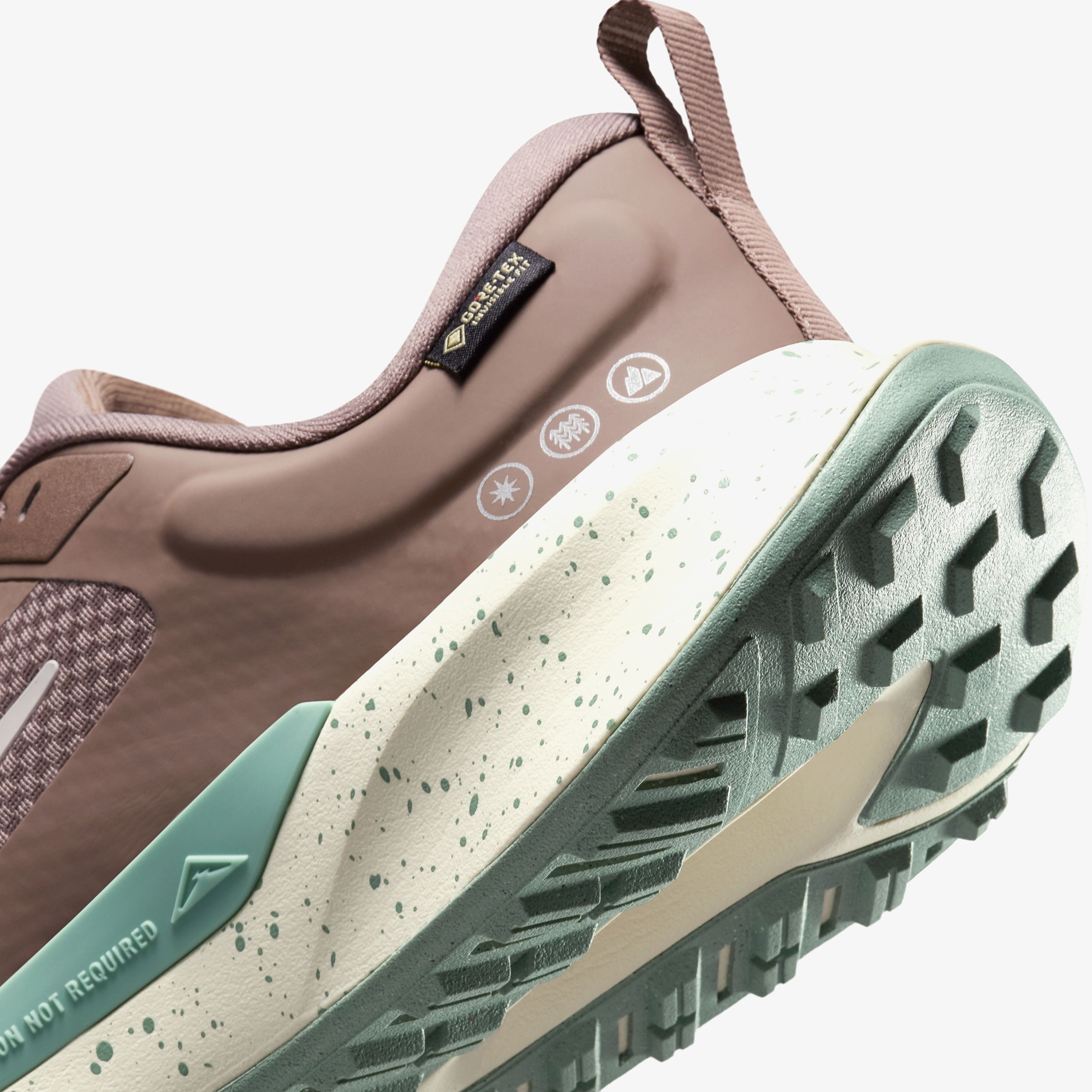 Nike Juniper Trail 2 Gore-Tex Kadın Kahverengi Koşu Ayakkabısı