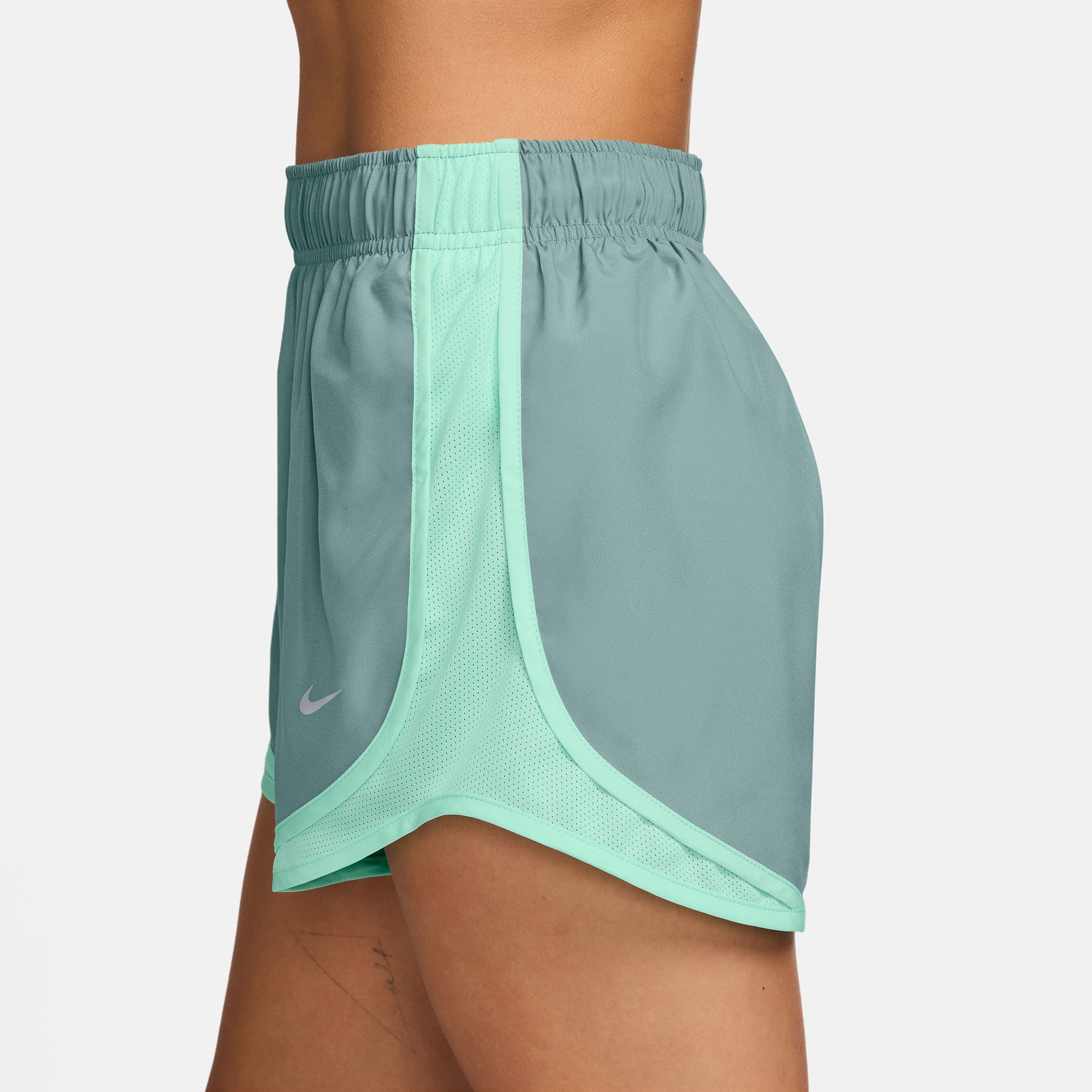 Nike Tempo Dri-Fit 8 cm Kadın Yeşil Şort