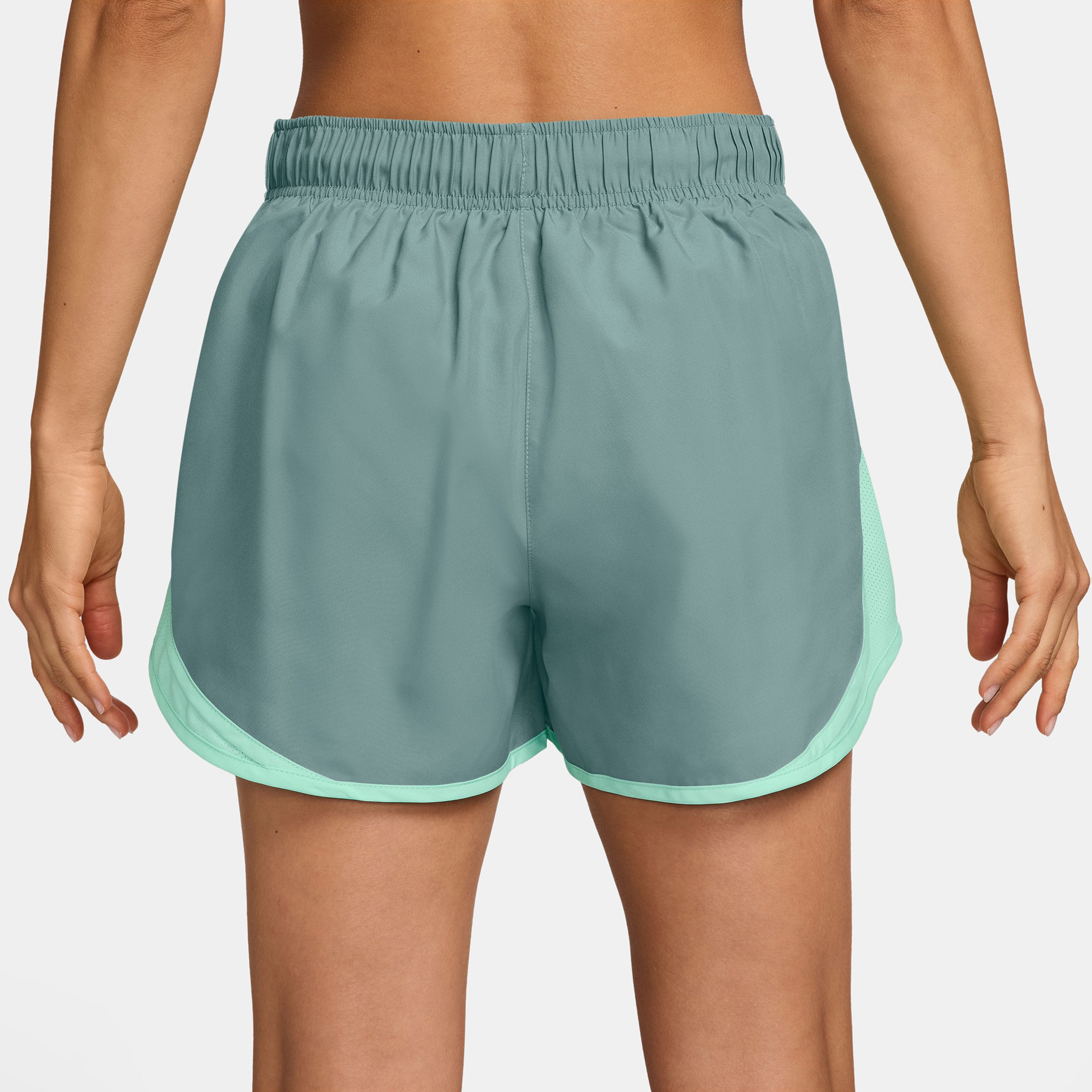 Nike Tempo Dri-Fit 8 cm Kadın Yeşil Şort