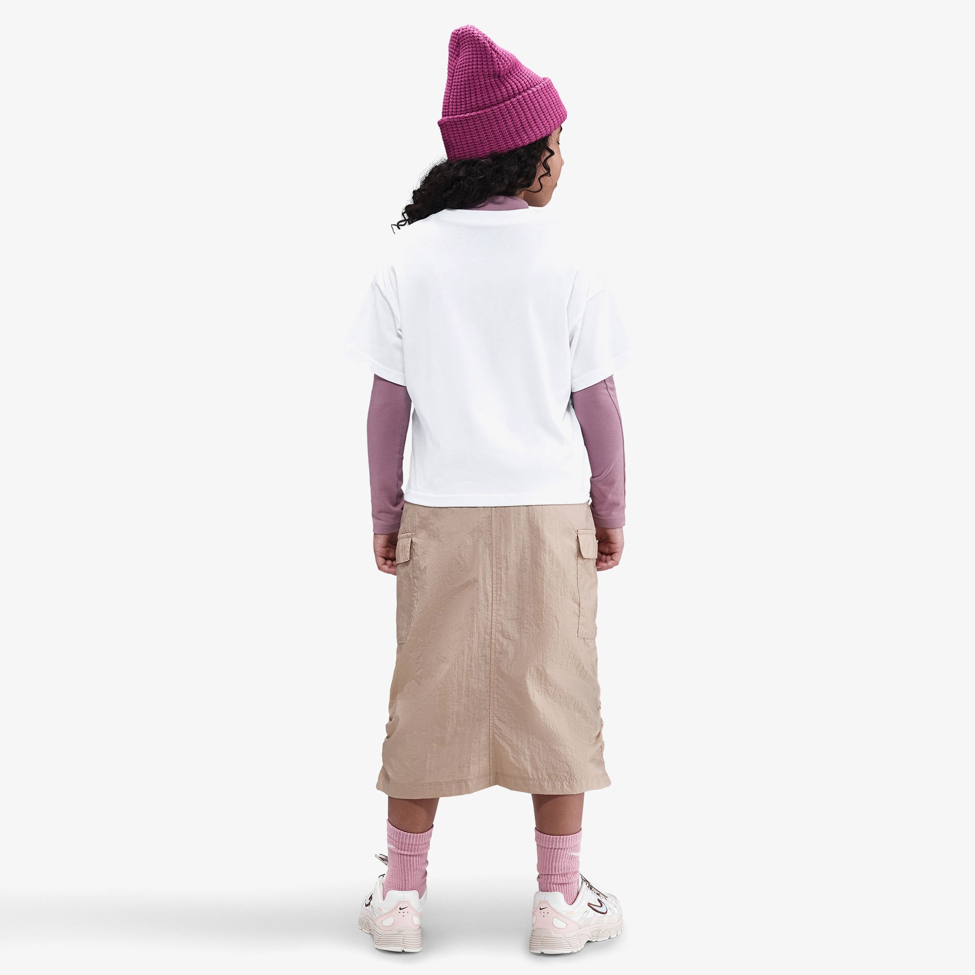 Nike Sportswear Empower Shine Genç Çocuk Beyaz T-Shirt