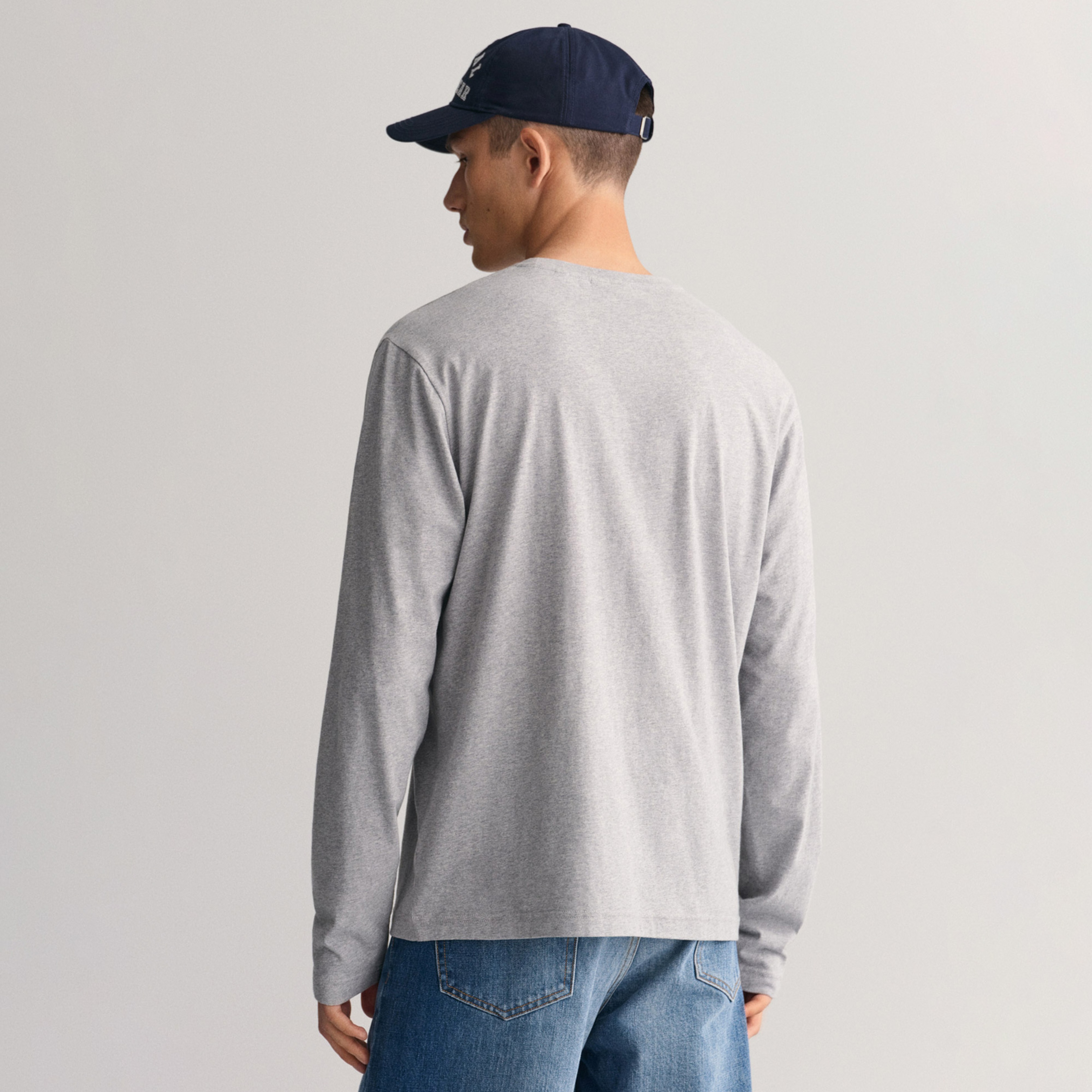 GANT Erkek Gri Regular Fit Bisiklet Yaka Uzun Kollu T-Shirt