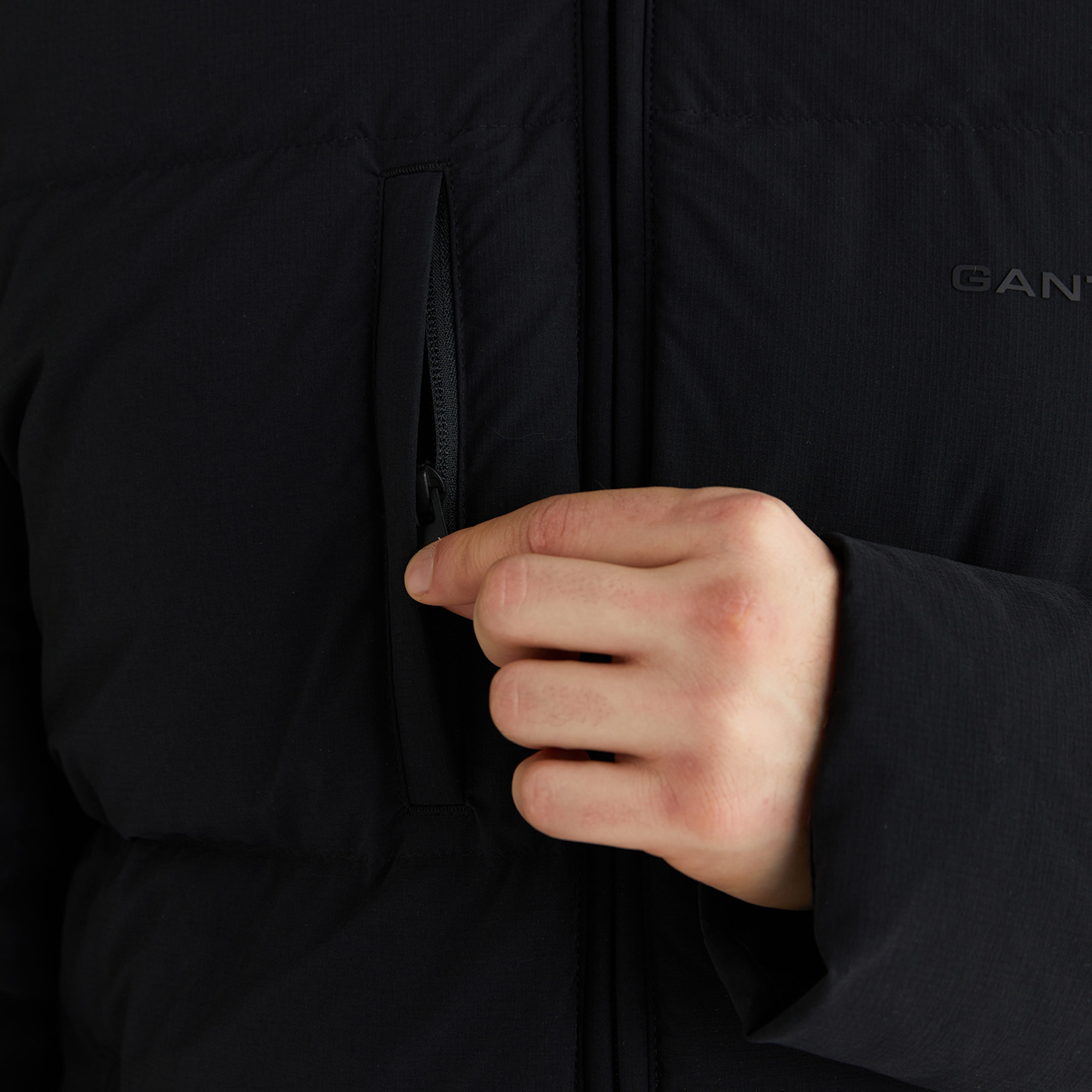 GANT Erkek Siyah Regular Fit Fermuarlı Ceket