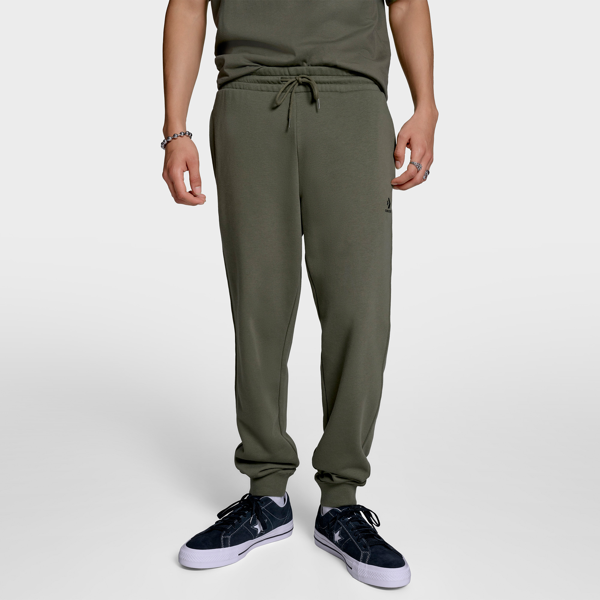 Converse Embroidered Star Chevron Standard-Fit Erkek Haki Eşofman Altı