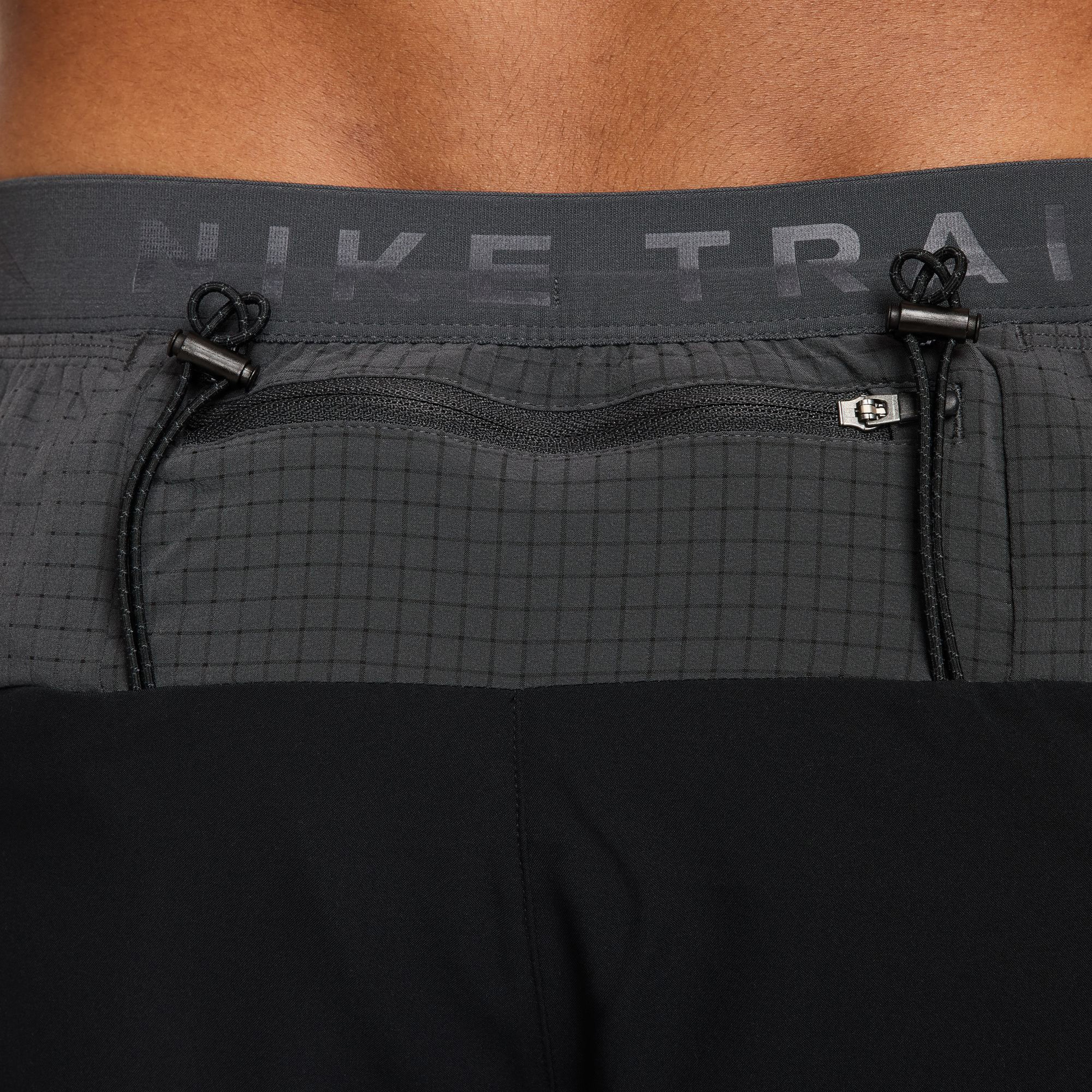 Nike Trail Second Sunrise Erkek Siyah Koşu Şortu