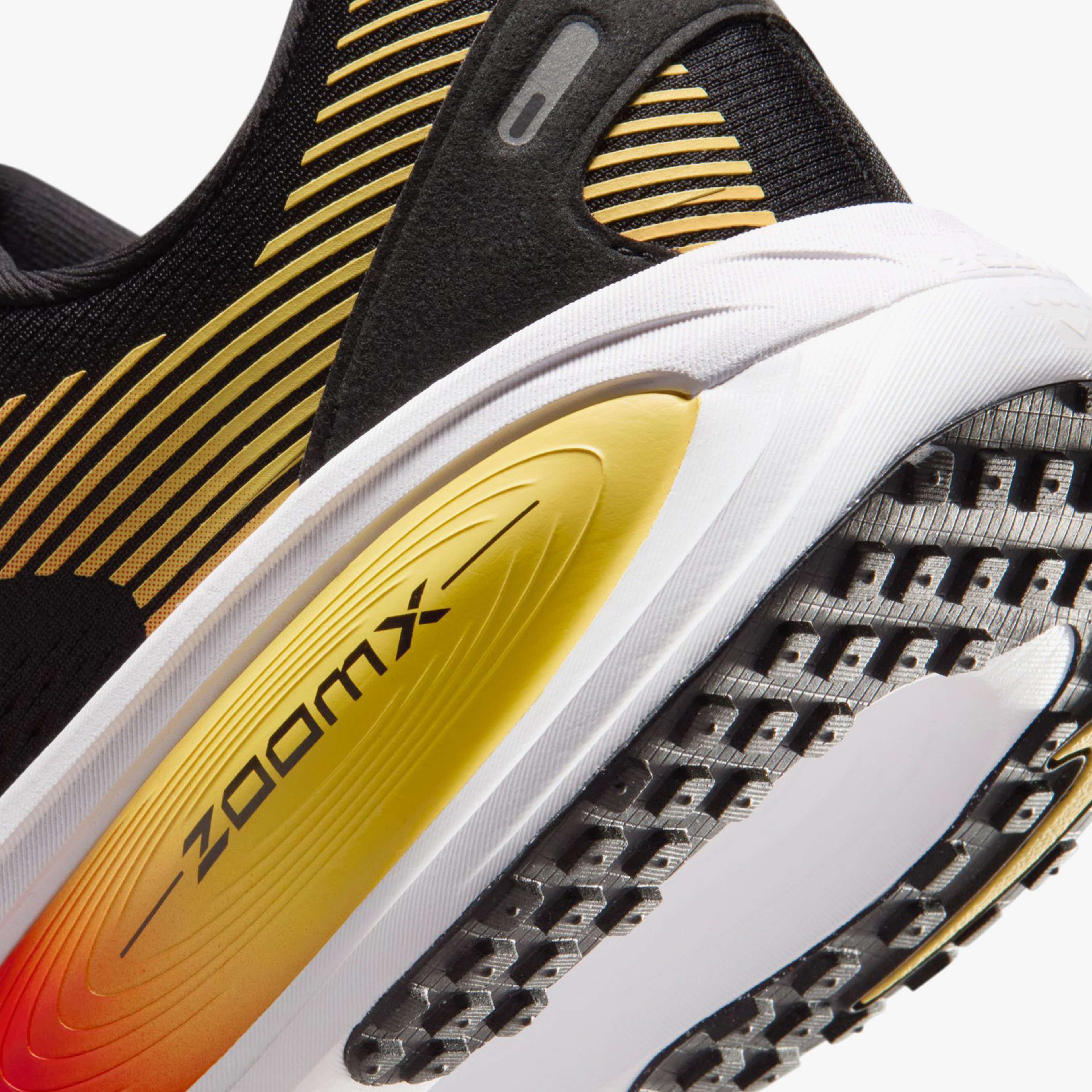 Nike Vomero 18 Erkek Siyah Koşu Ayakkabısı