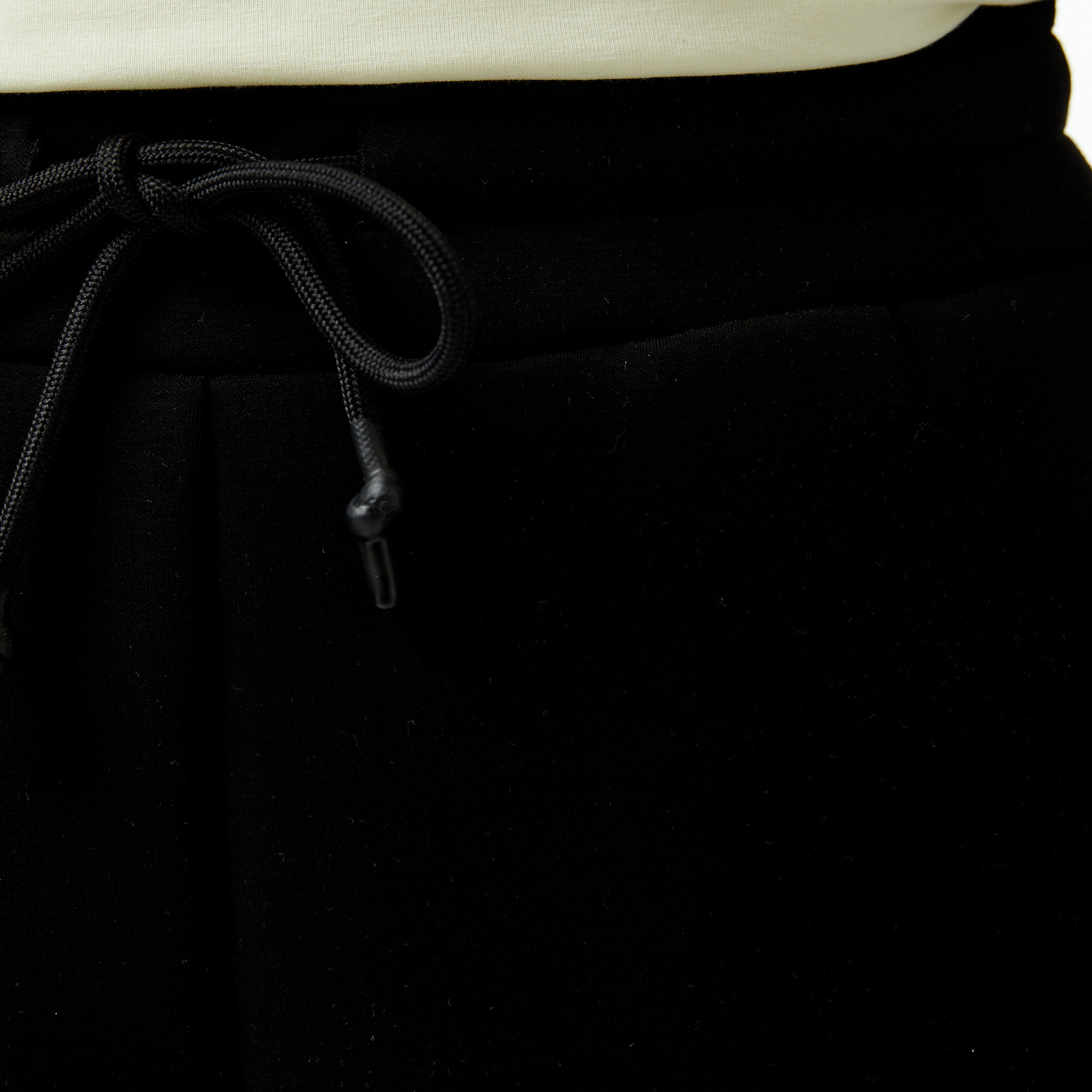 Guess Elly Shorts Eco Soft Tech Scuba 340 Kadın Siyah Şort