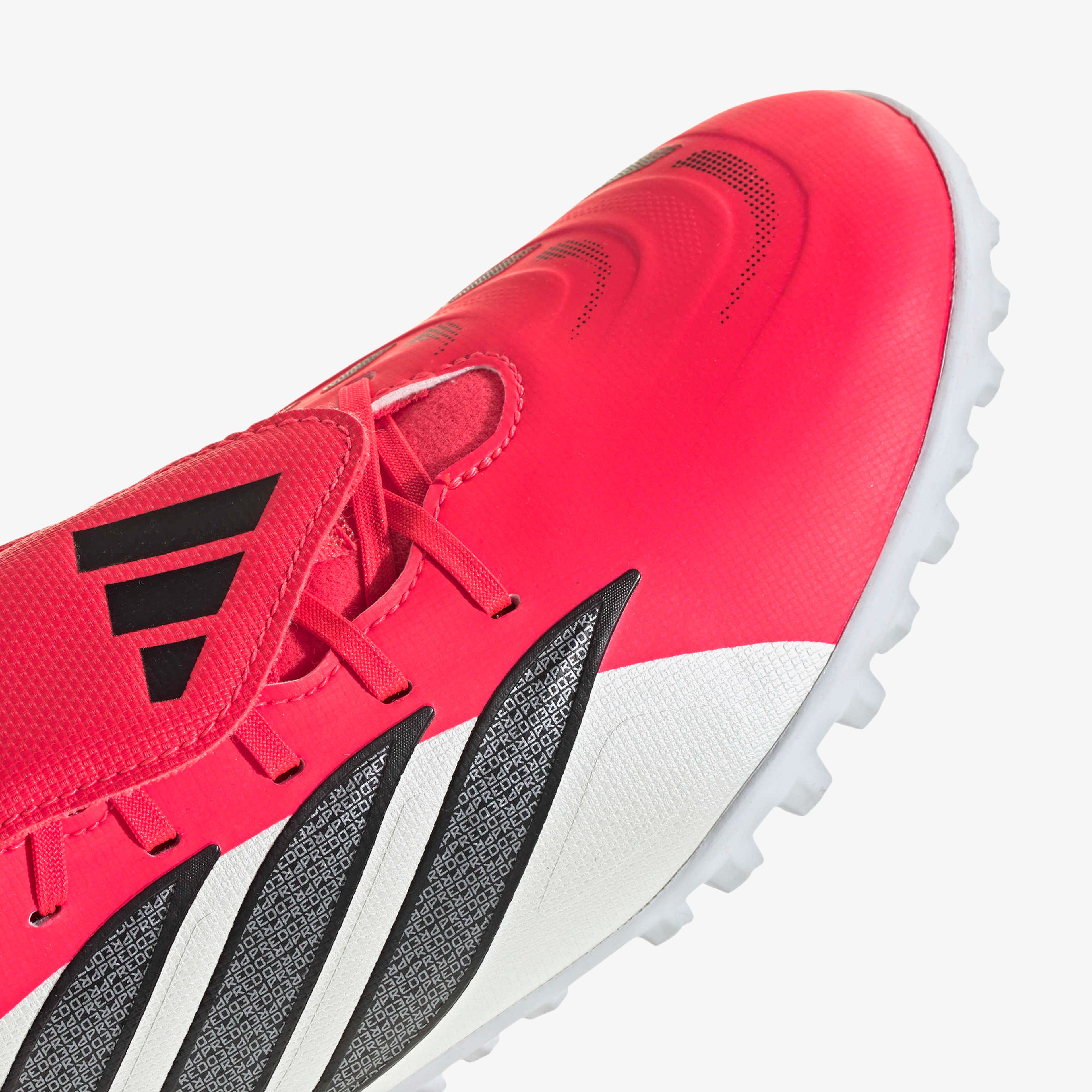 adidas Predator Club Katlanır Dilli Erkek Kırmızı Halı Saha Kramponu