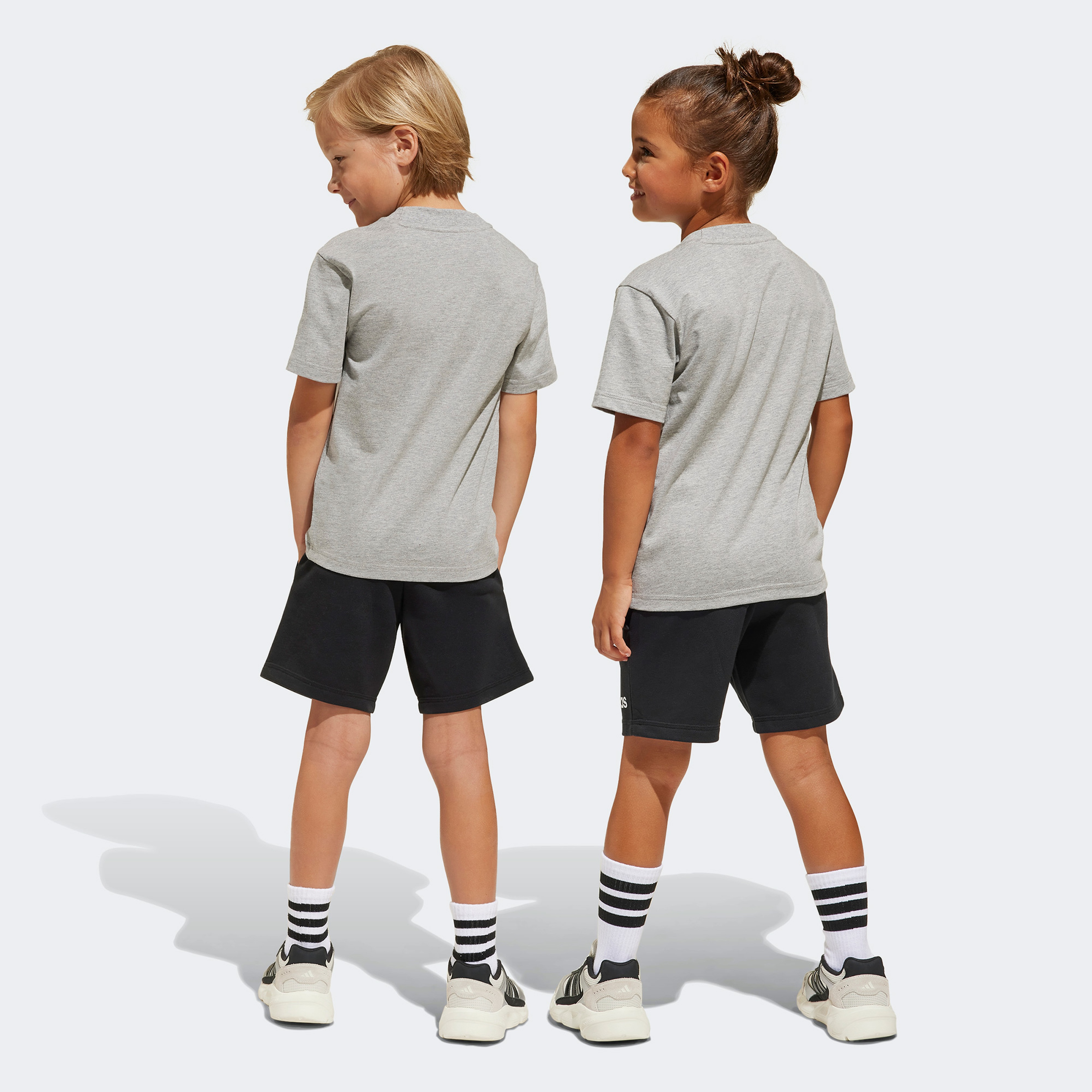 adidas Essentials Set Çocuk Gri Eşofman Takımı