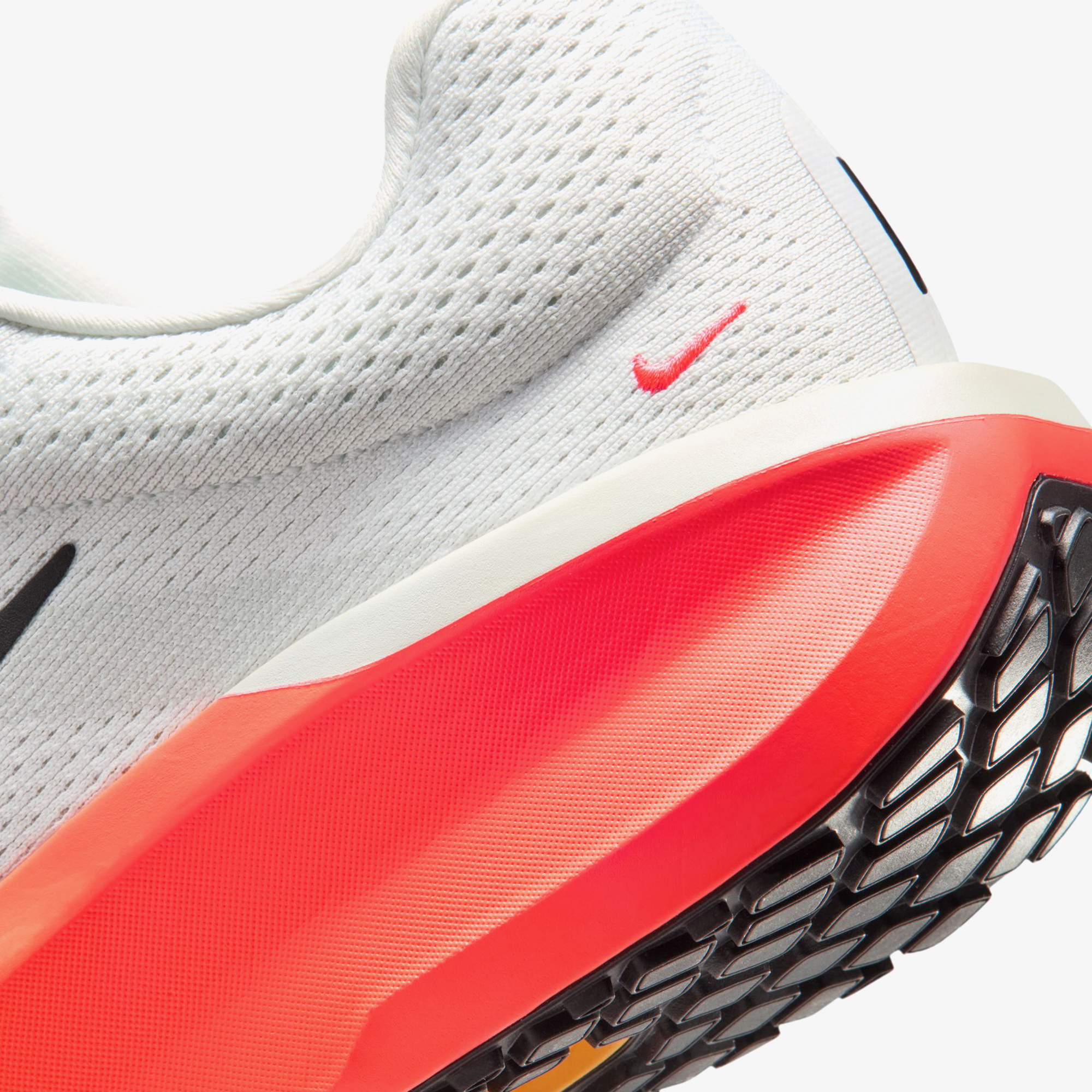 Nike Winflo 11 Erkek Beyaz Koşu Ayakkabısı