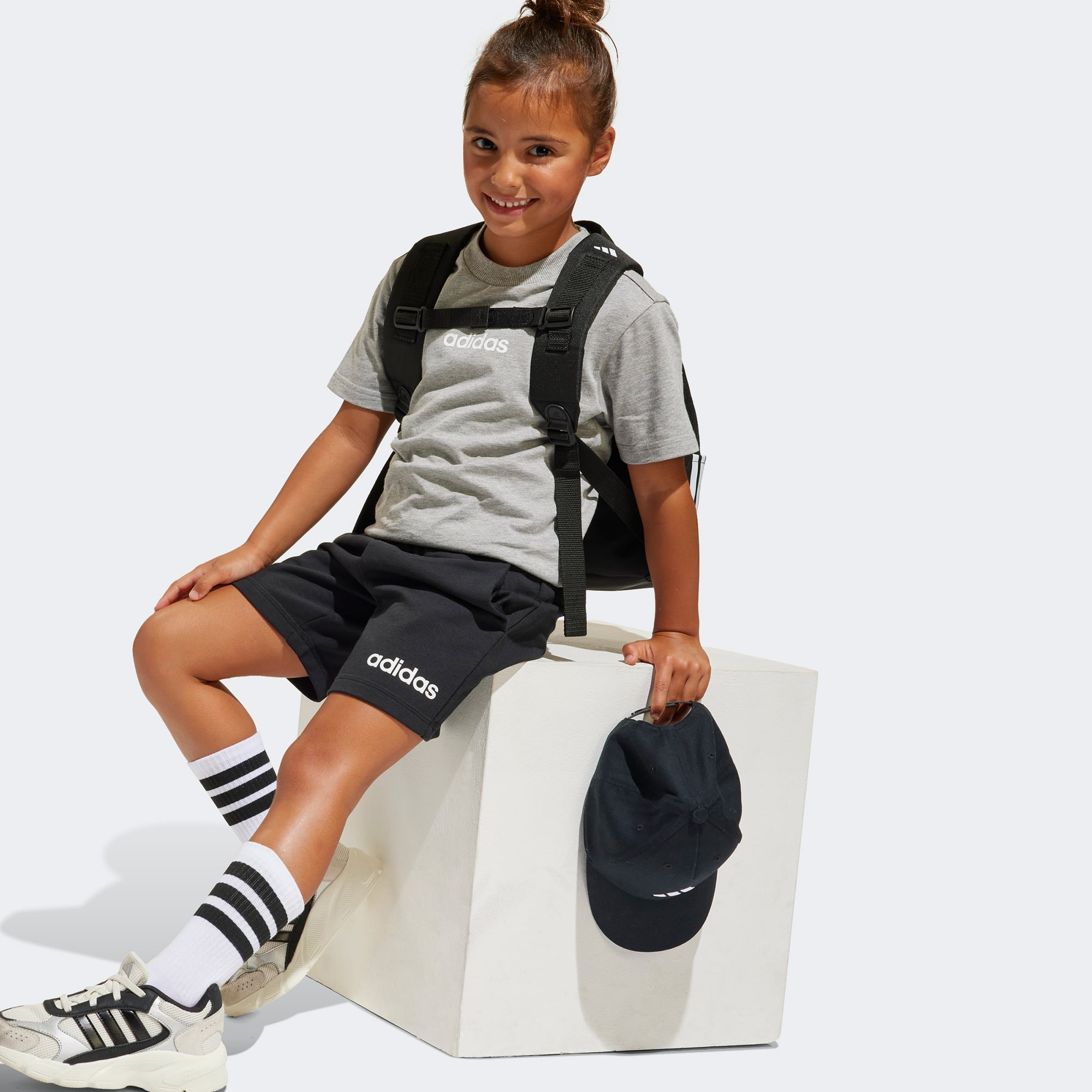 adidas Essentials Set Çocuk Gri Eşofman Takımı