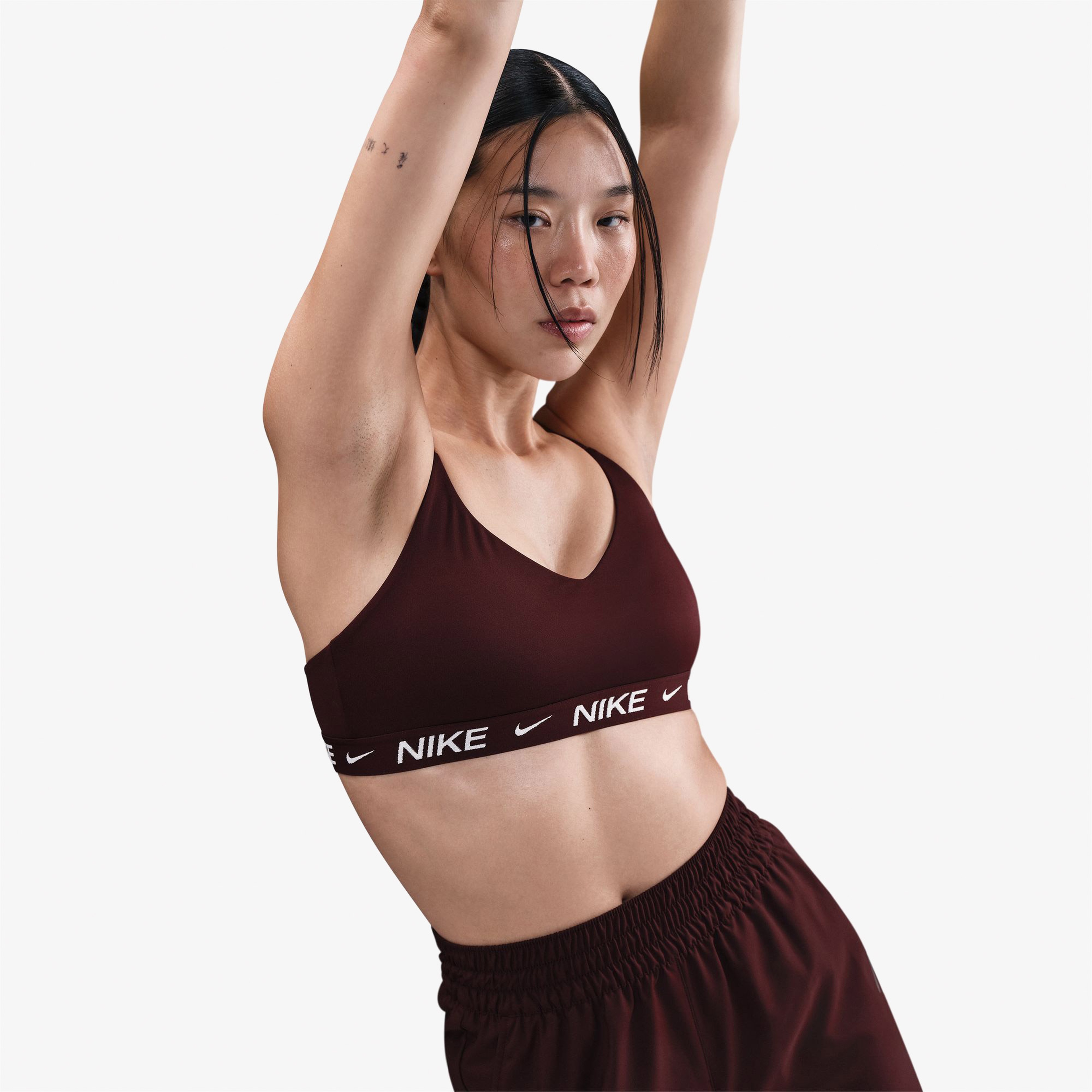 Nike Indy Light Support Kadın Bordo Antrenman Bra