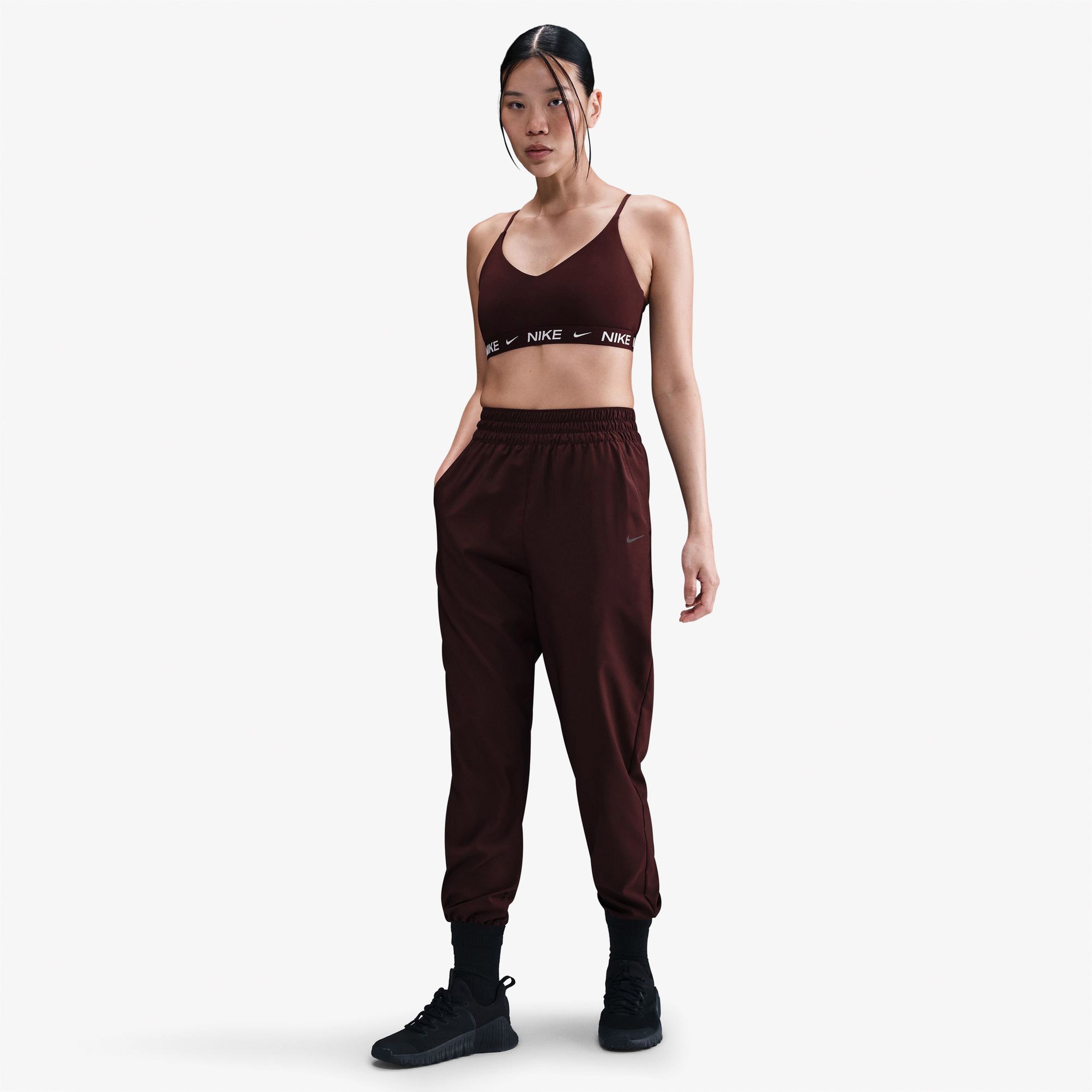 Nike Indy Light Support Kadın Bordo Antrenman Bra
