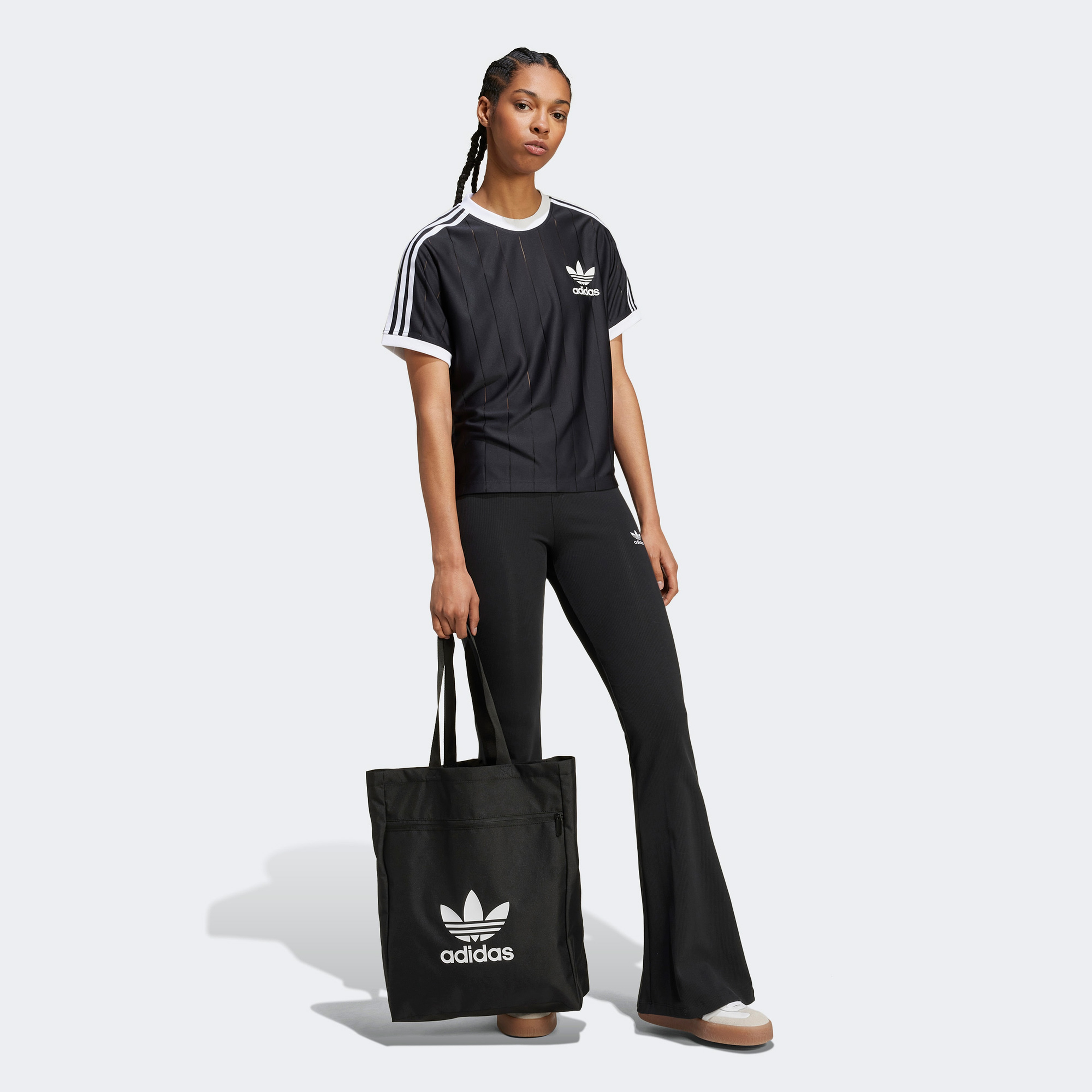 adidas Adicolor 3-Stripes Pinstripe Kadın Siyah T-Shirt
