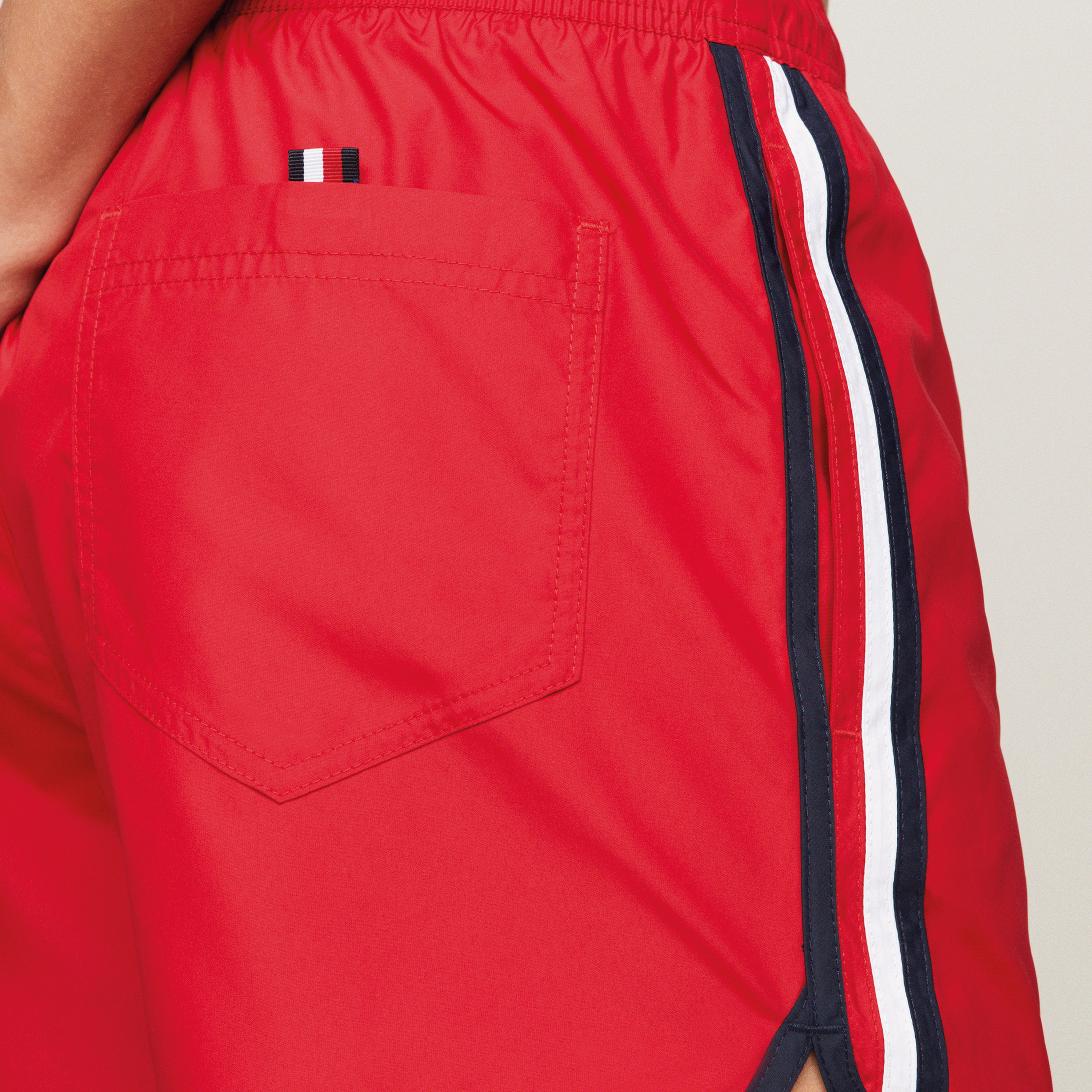 Tommy Hilfiger Runner Erkek Kırmızı Mayo Şort