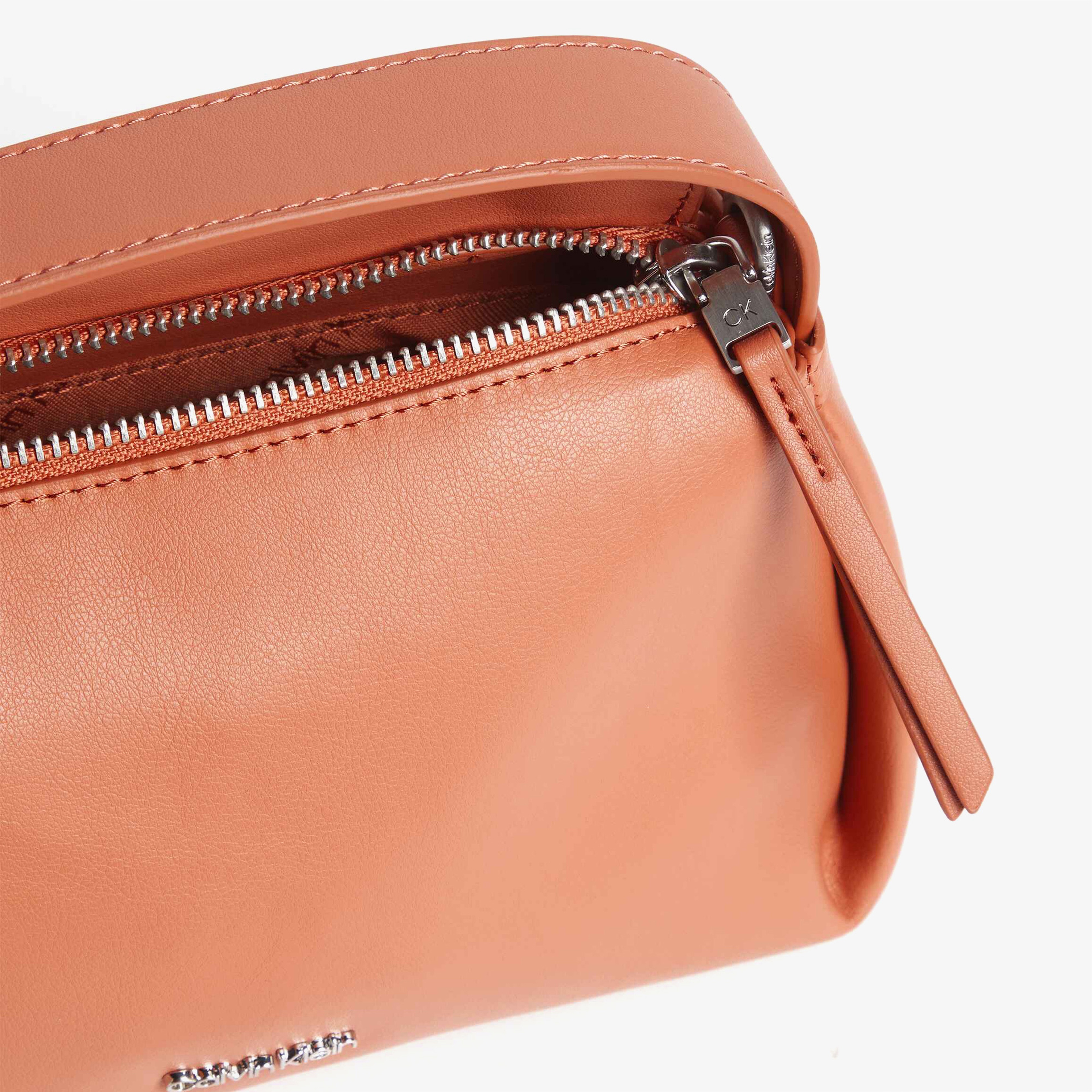 Calvin Klein Elevated Soft Mini Kadın Turuncu Omuz Çantası