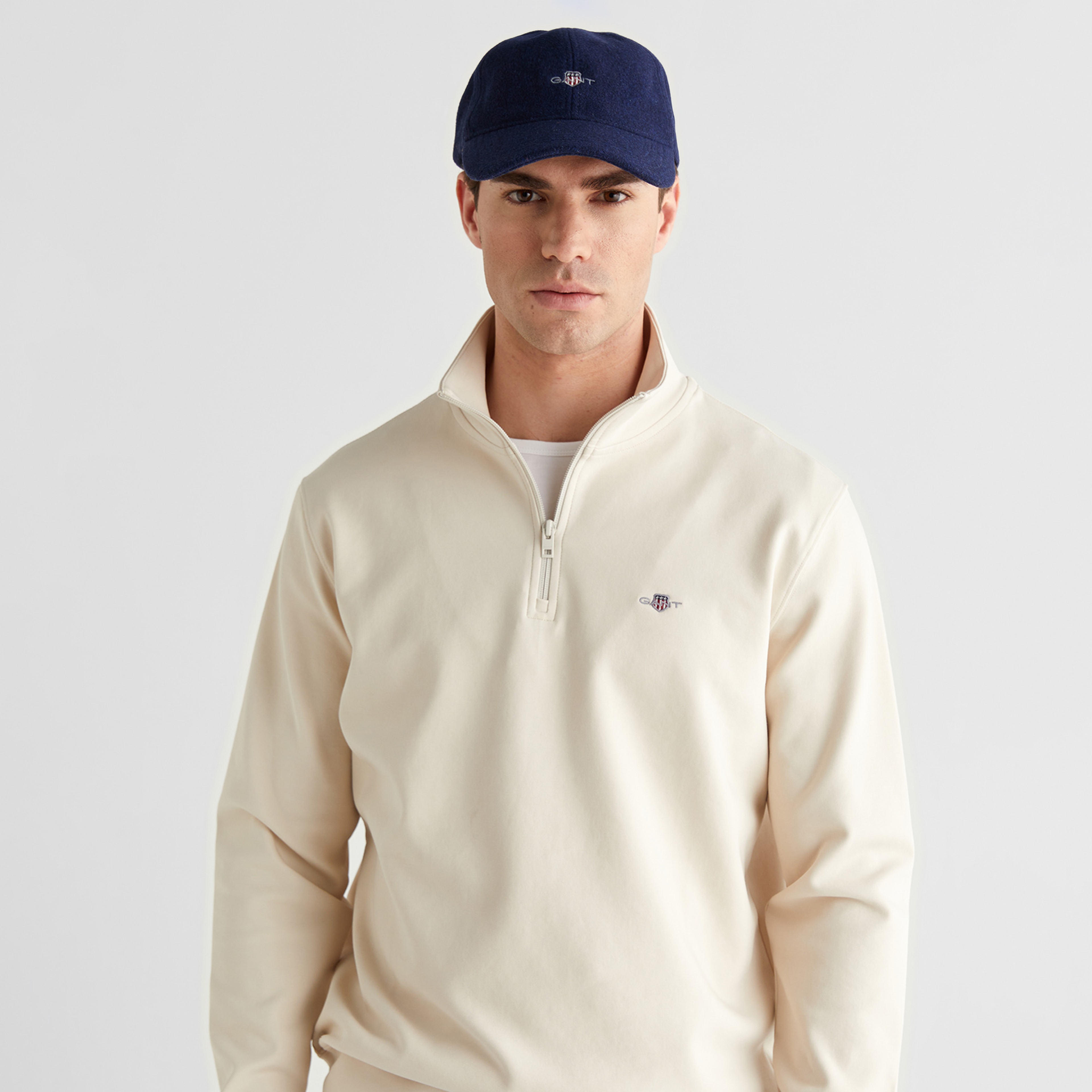 GANT Erkek Bej Relaxed Fit Yarım Fermuarlı Logolu Sweatshirt