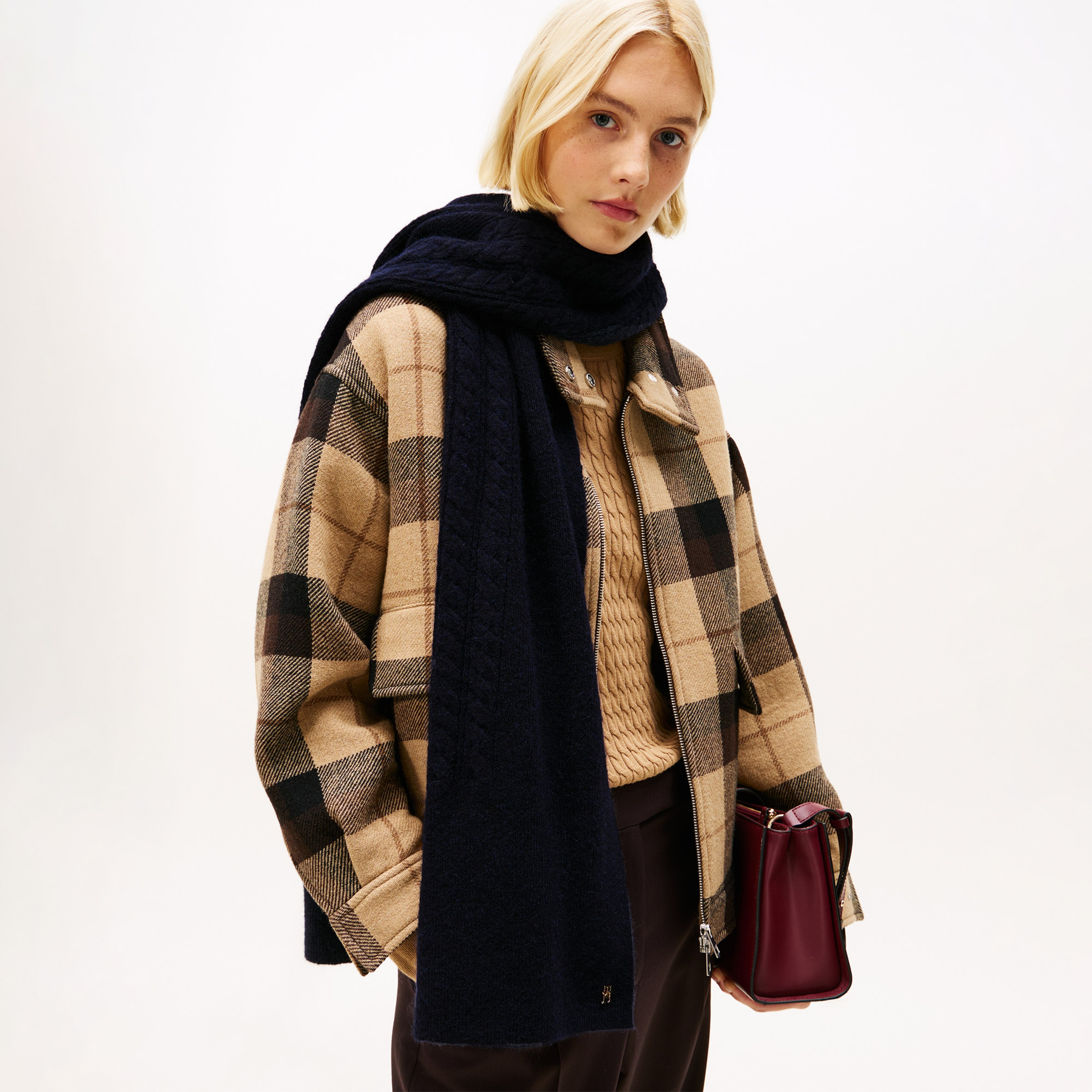 Tommy Hilfiger Elevated Chic Fluffy Kadın Mavi Şal