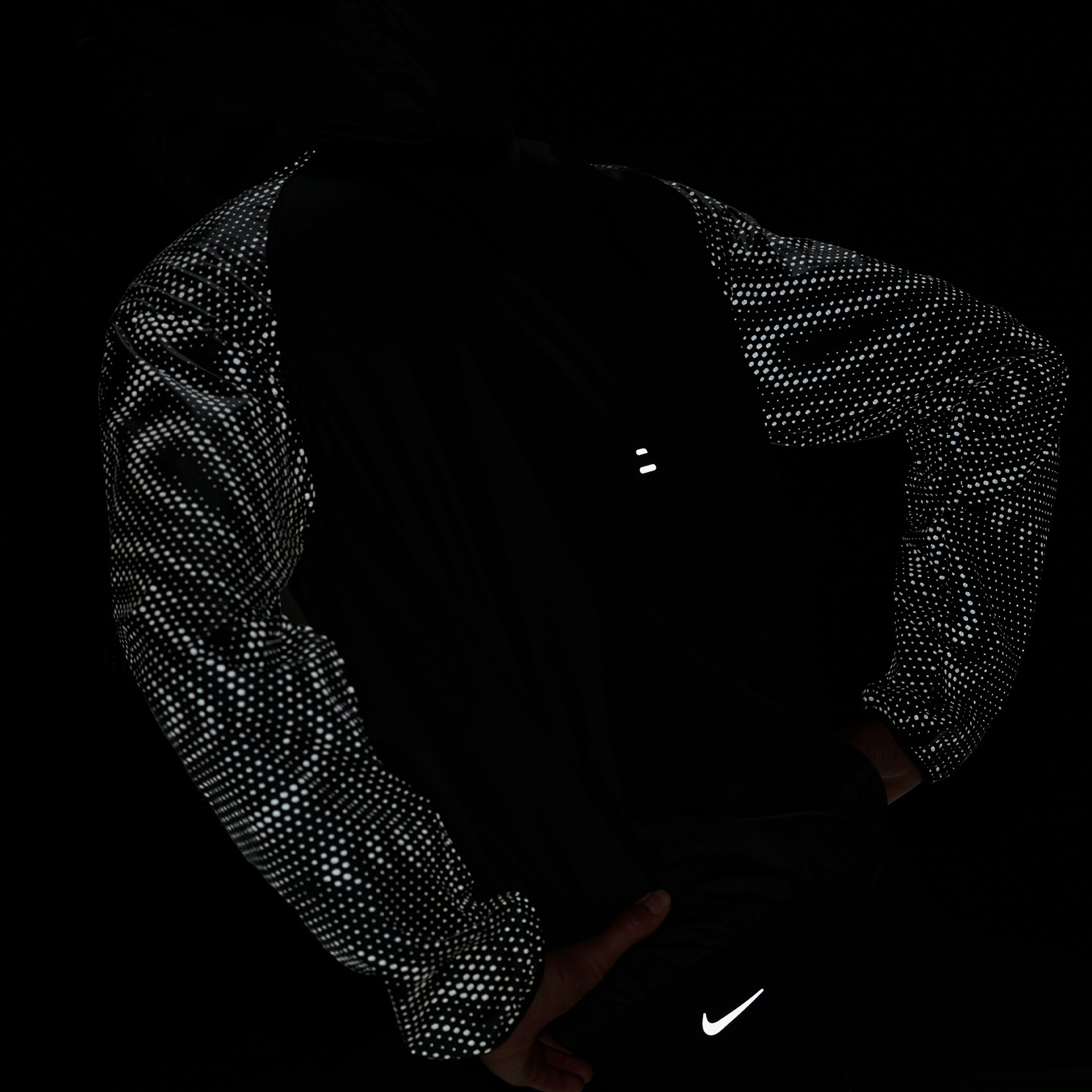 Nike Tempo Flash Kadın Siyah Koşu Ceketi