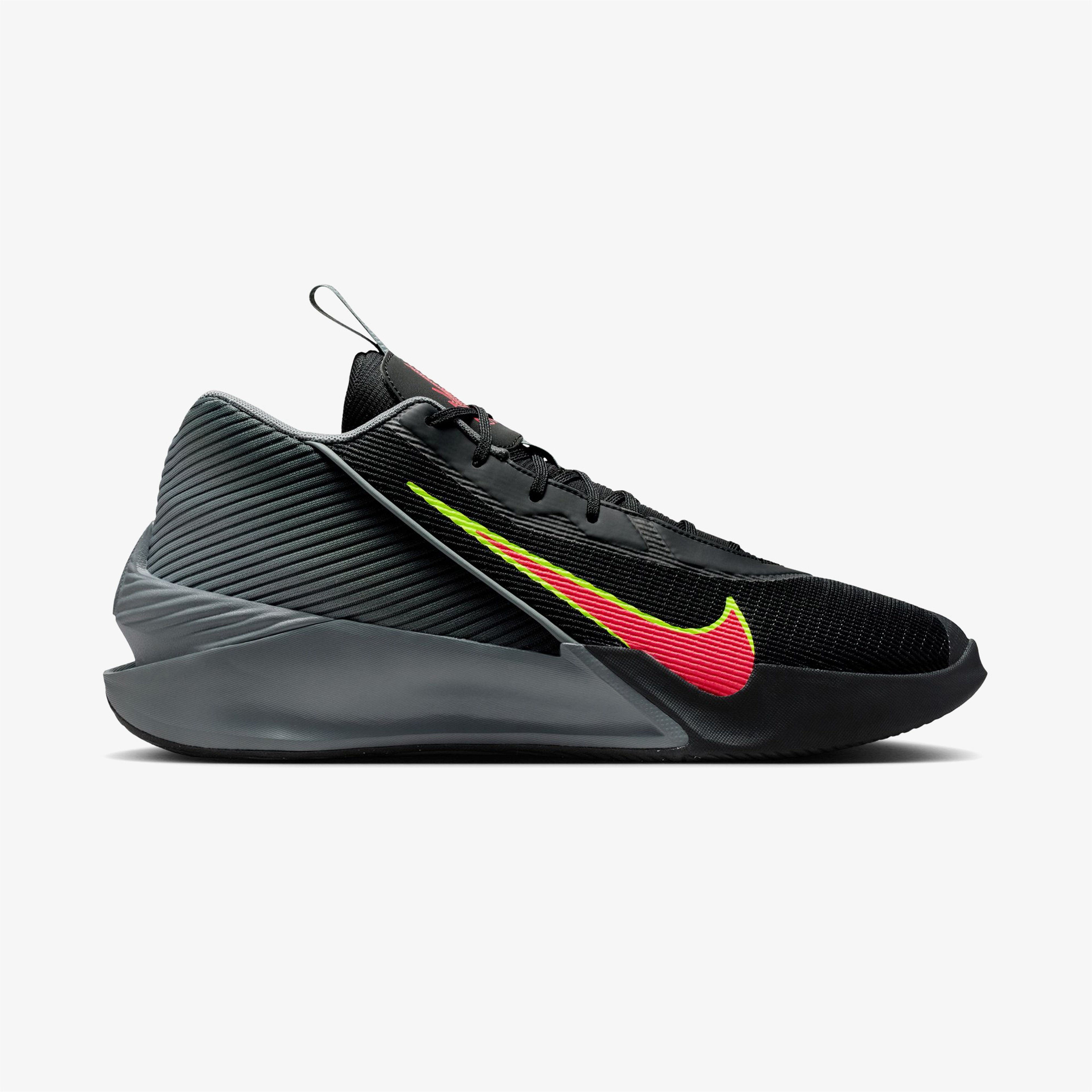 Nike G.T. Jump Academy Erkek Siyah Basketbol Ayakkabısı