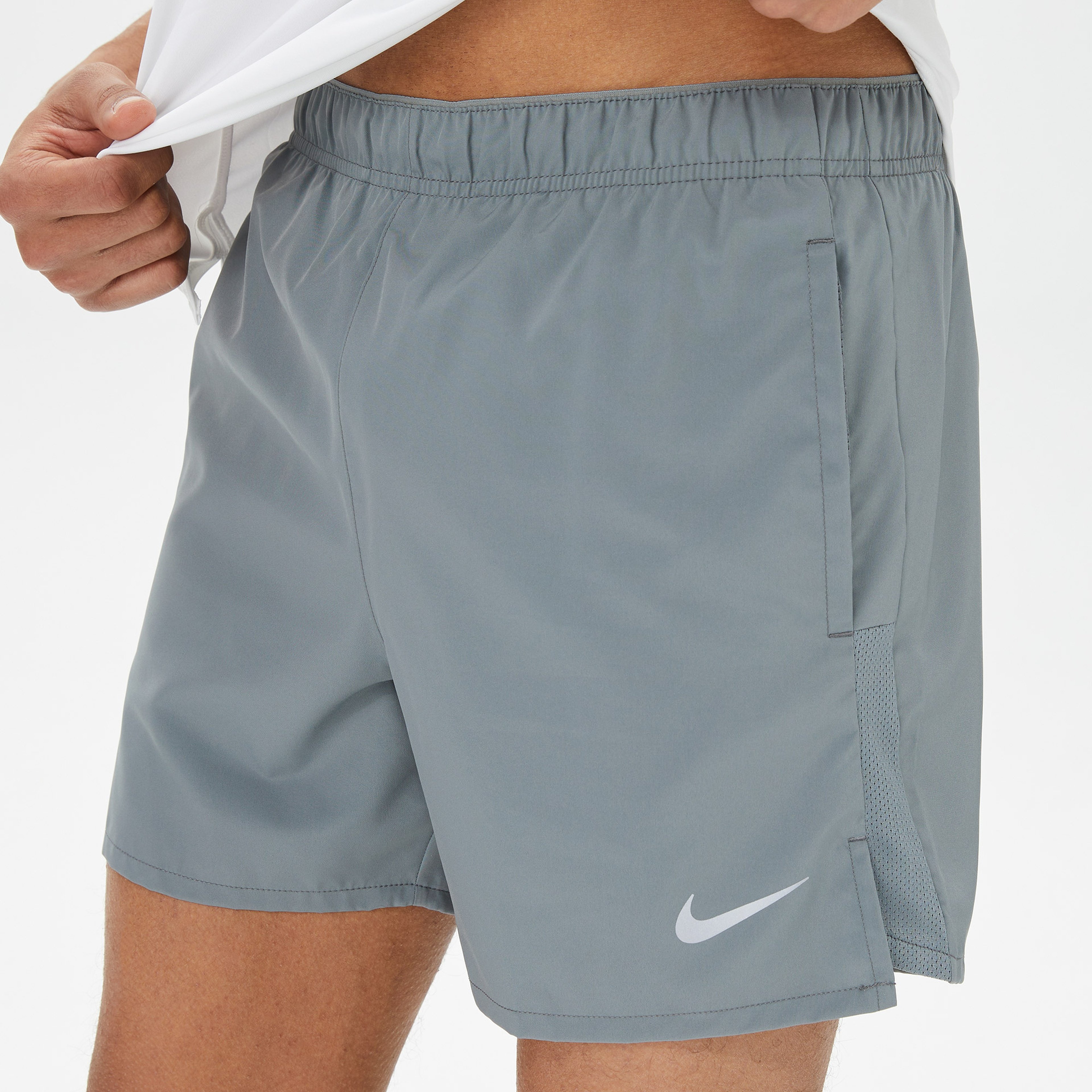 Nike Erkek Gri Şort
