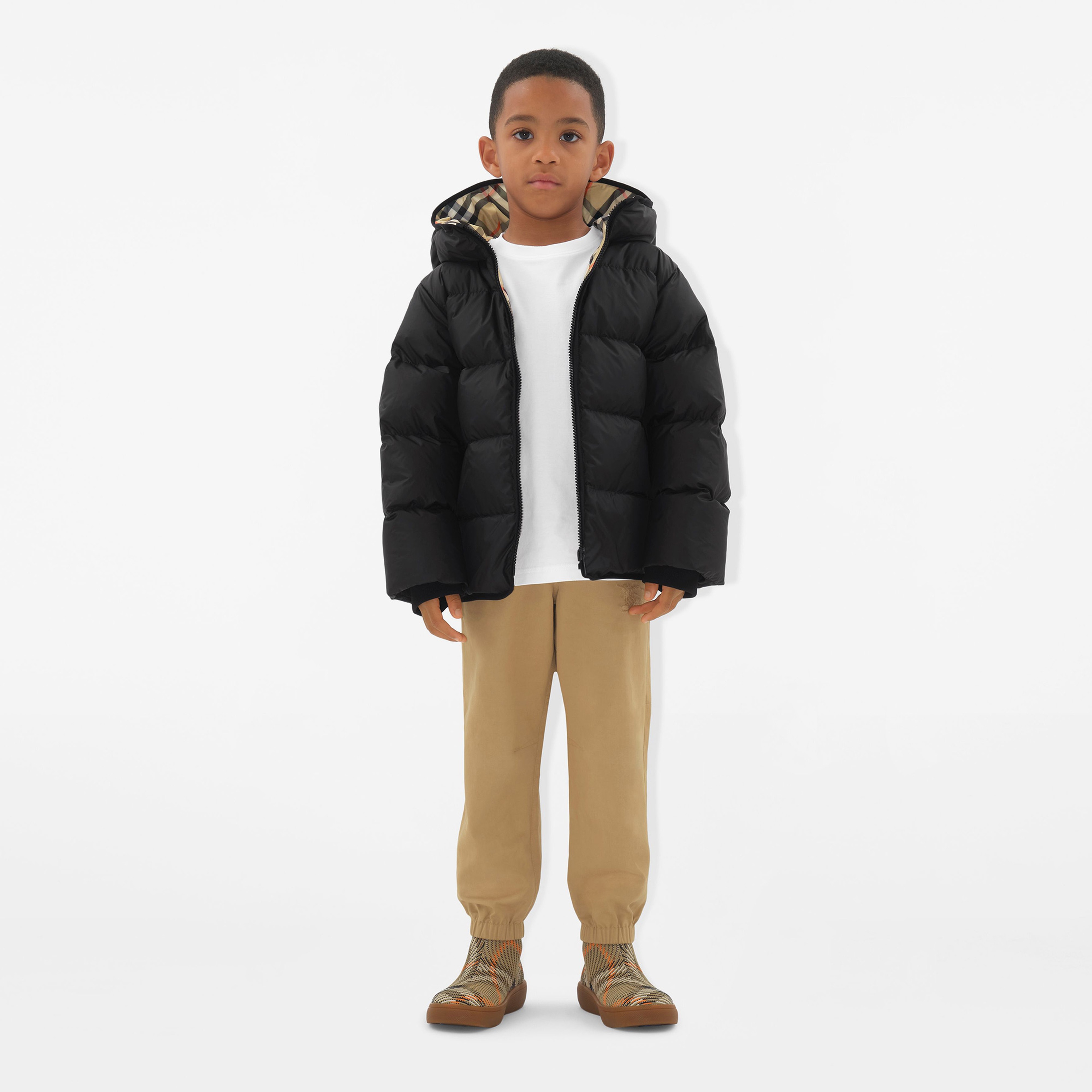 Burberry Chrissy Nylon Puffer Çocuk Siyah Mont