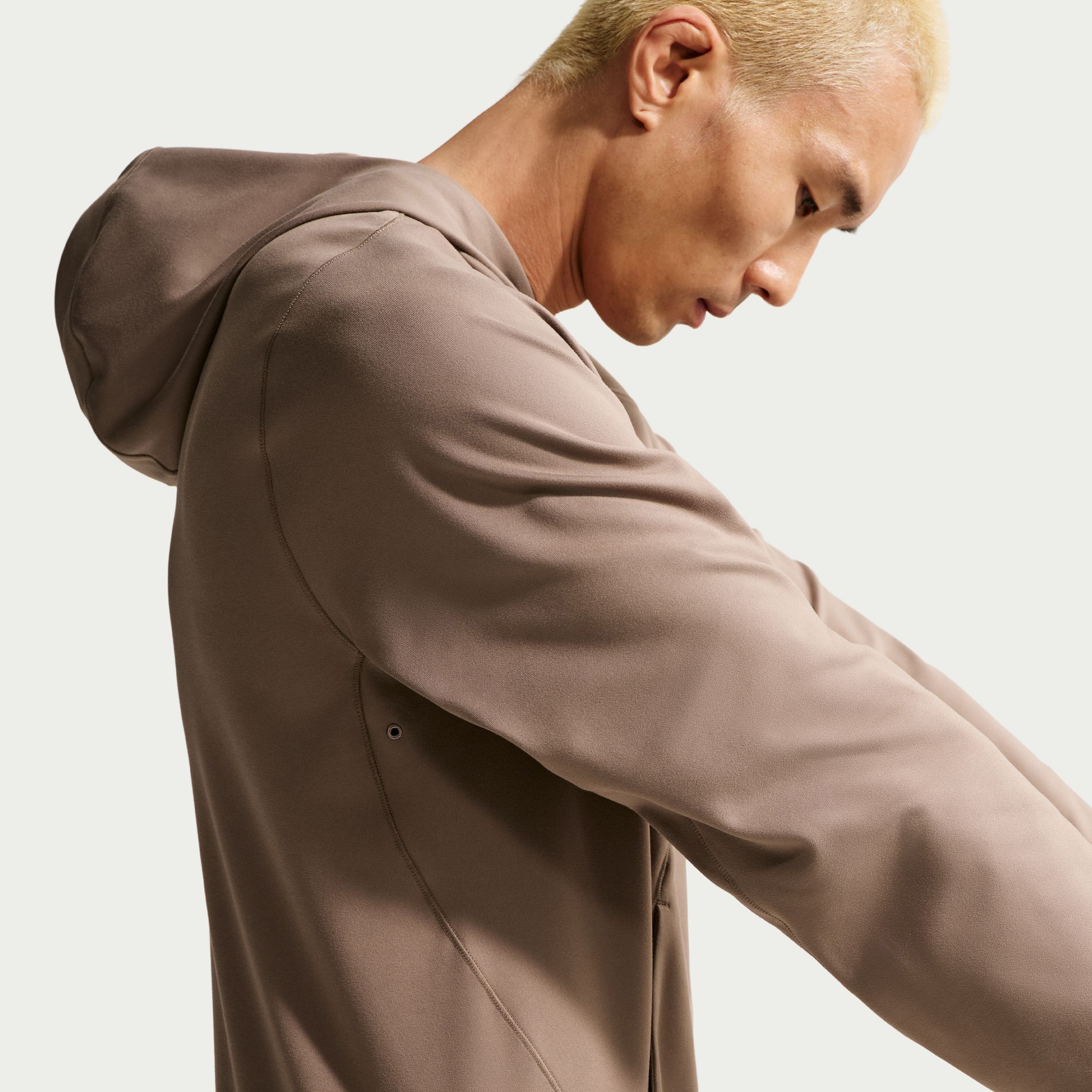 Nike Primary Erkek Kahverengi Sweatshirt