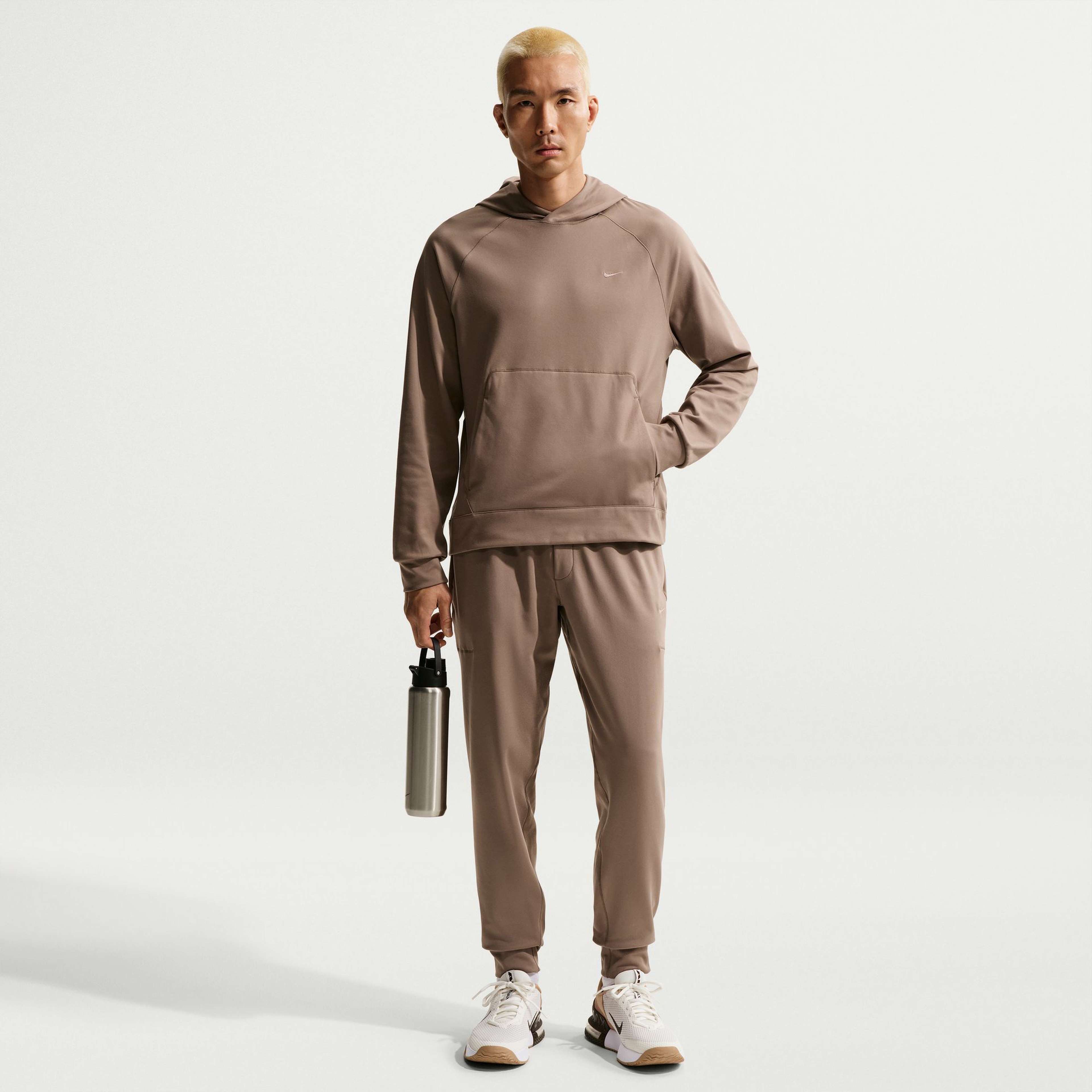 Nike Primary Erkek Kahverengi Sweatshirt