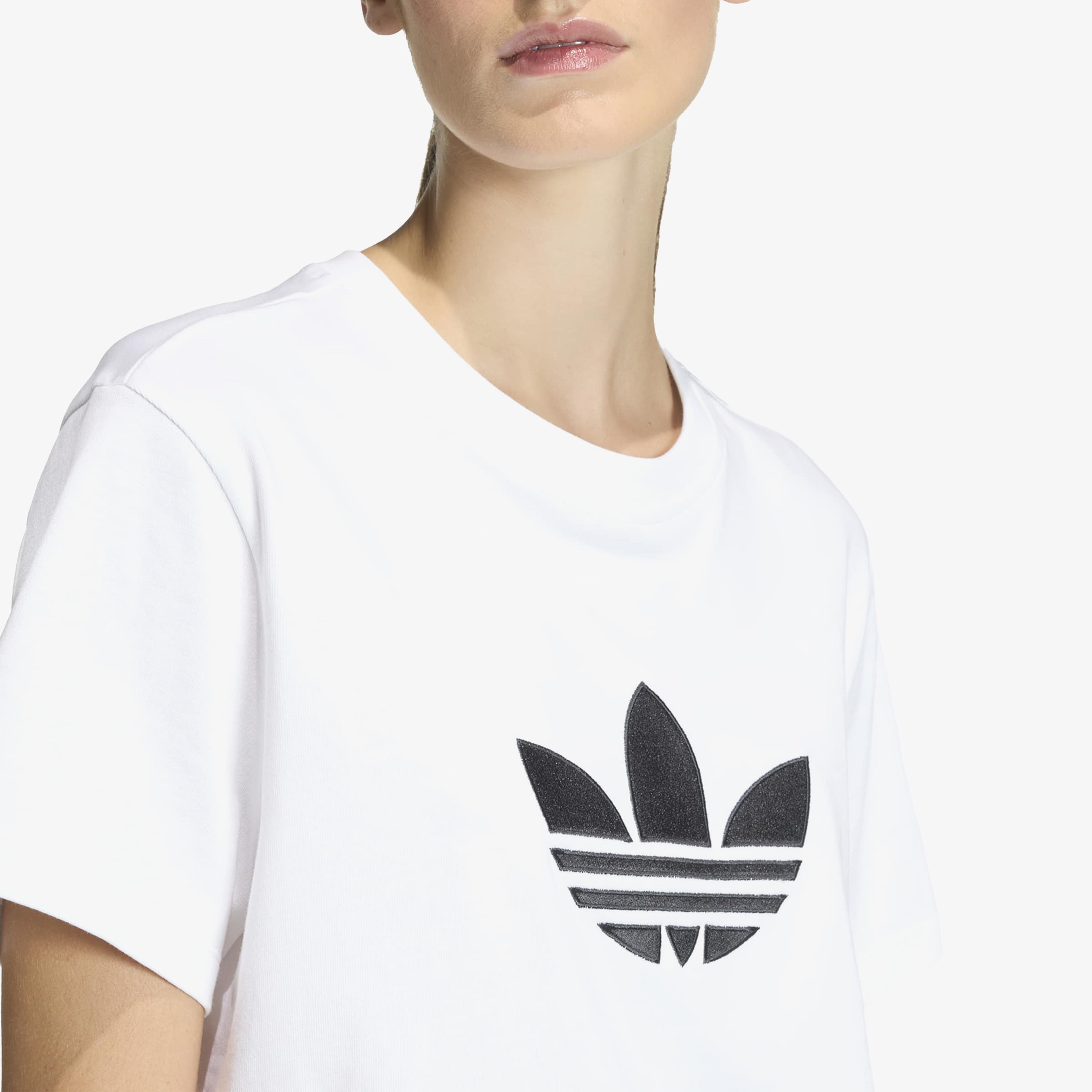 adidas Trefoil Boxy Kadın Beyaz T-Shirt