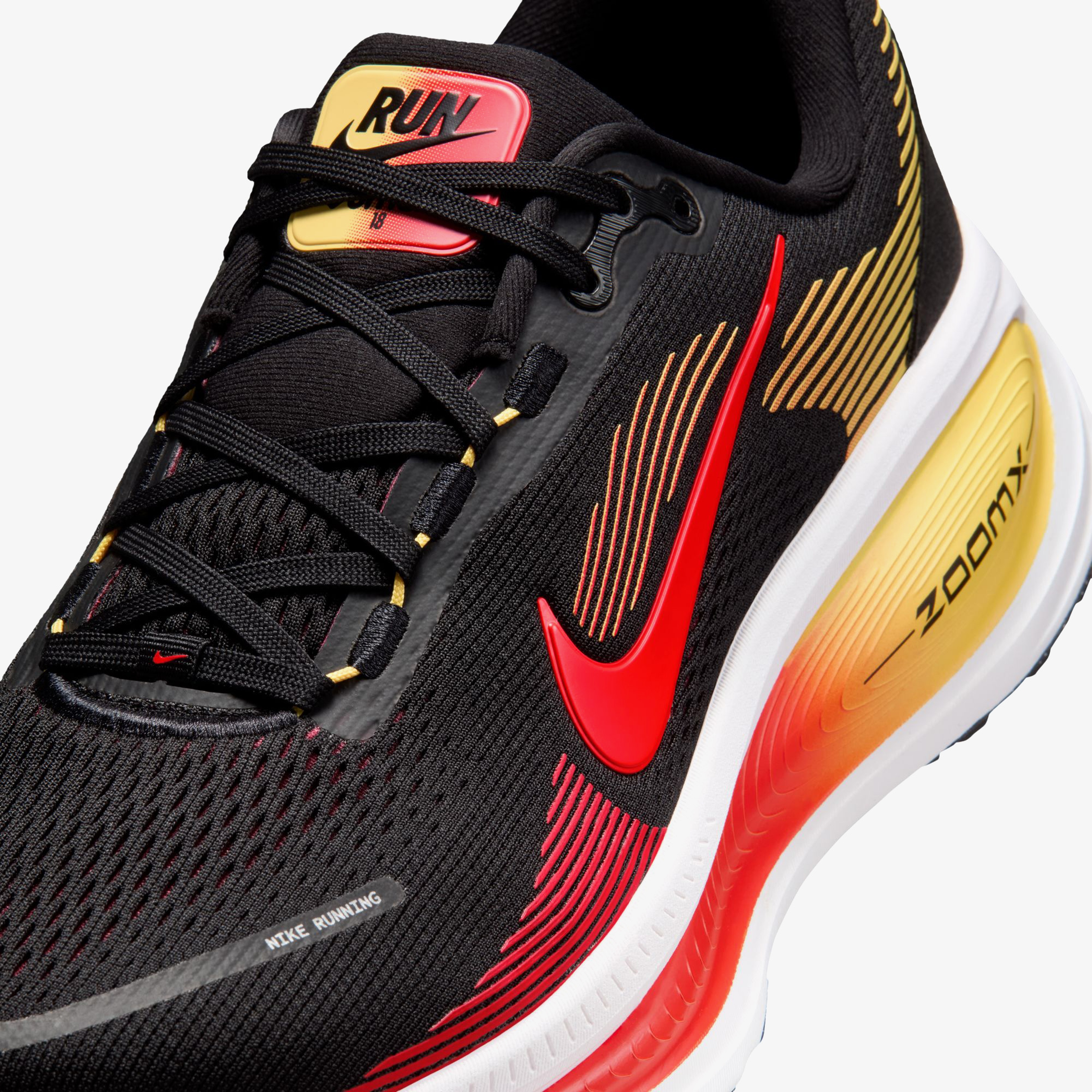 Nike Vomero 18 Erkek Siyah Koşu Ayakkabısı
