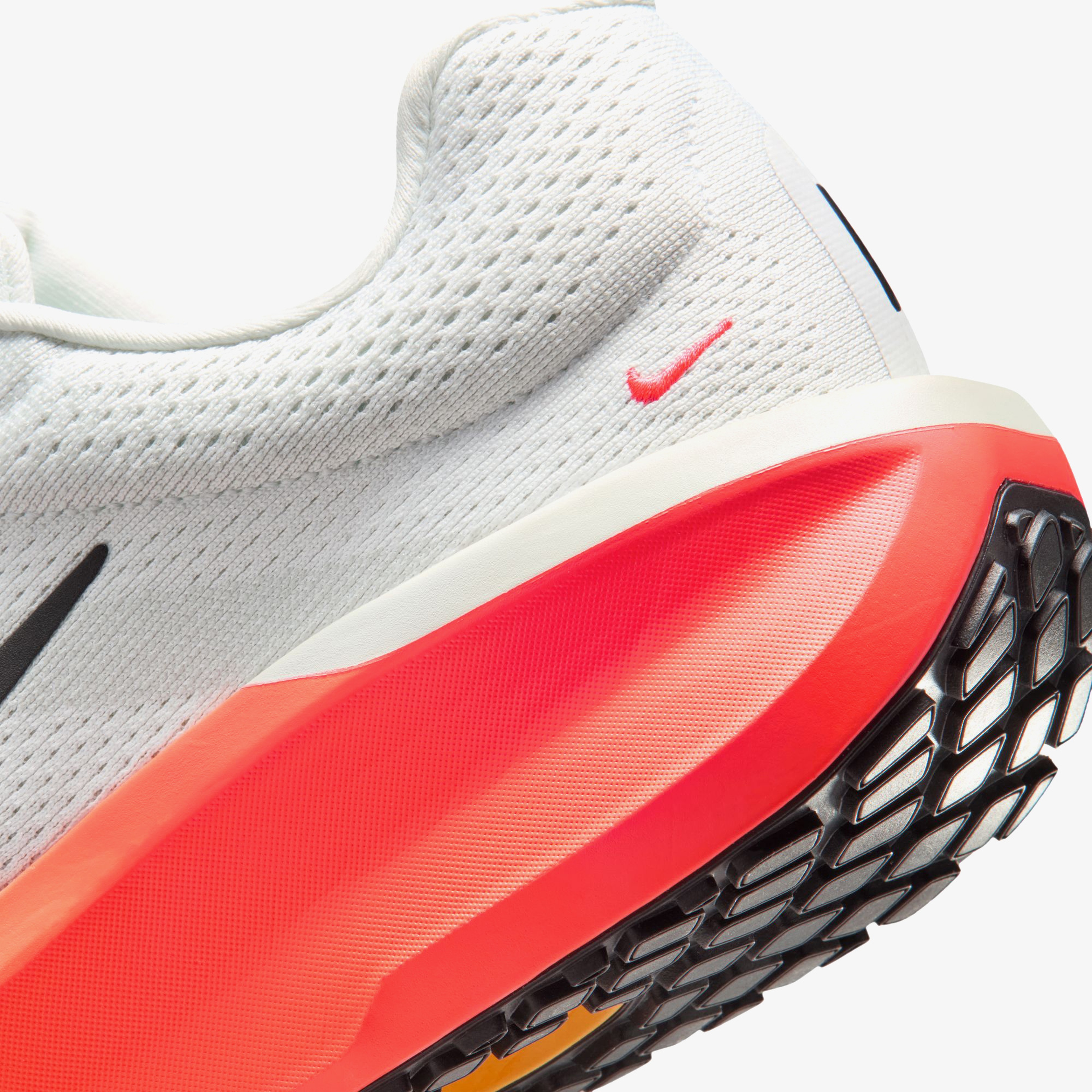 Nike Winflo 11 Erkek Beyaz Koşu Ayakkabısı