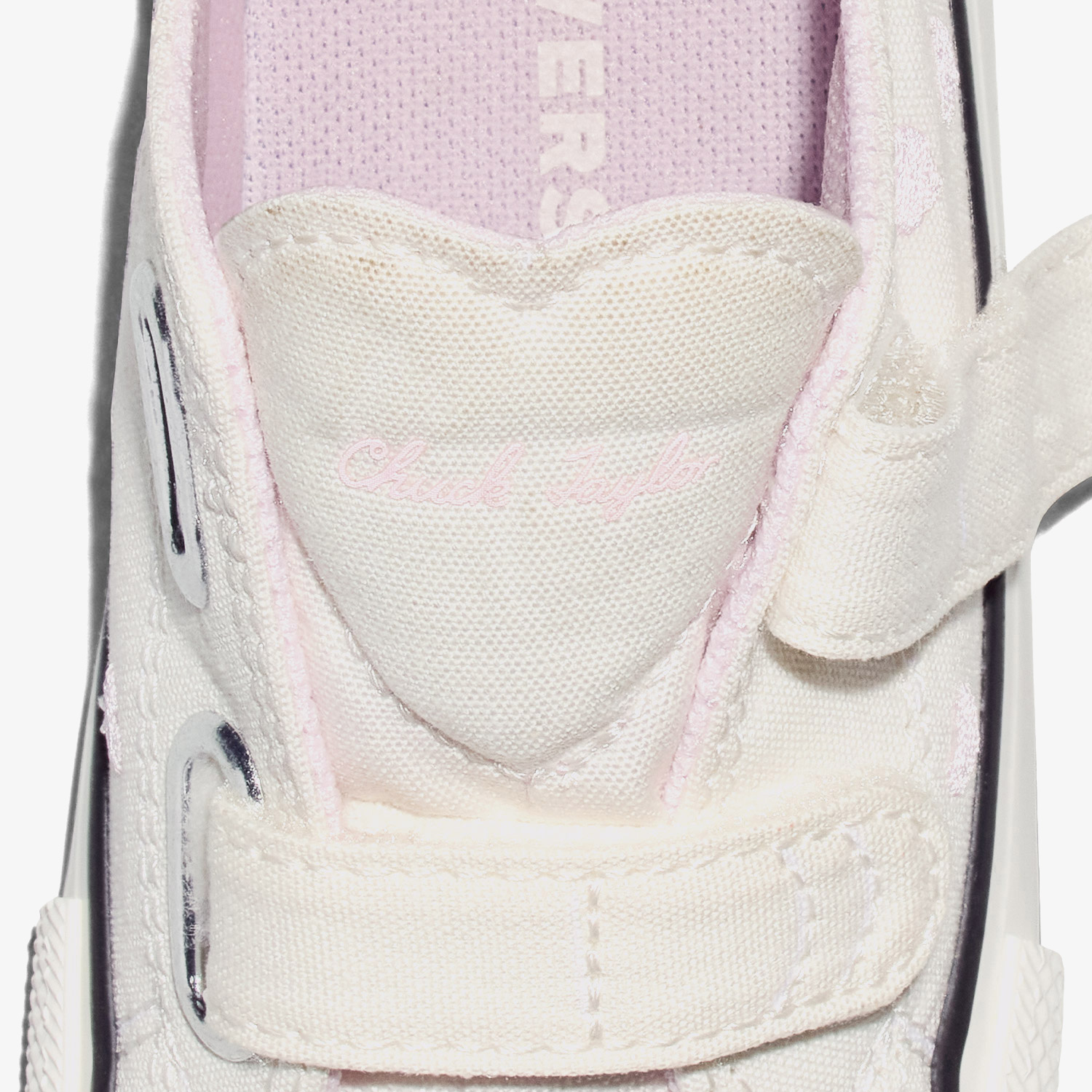 Converse Valentine's Day Chuck Taylor All Star 2V Bebek Krem Sneaker