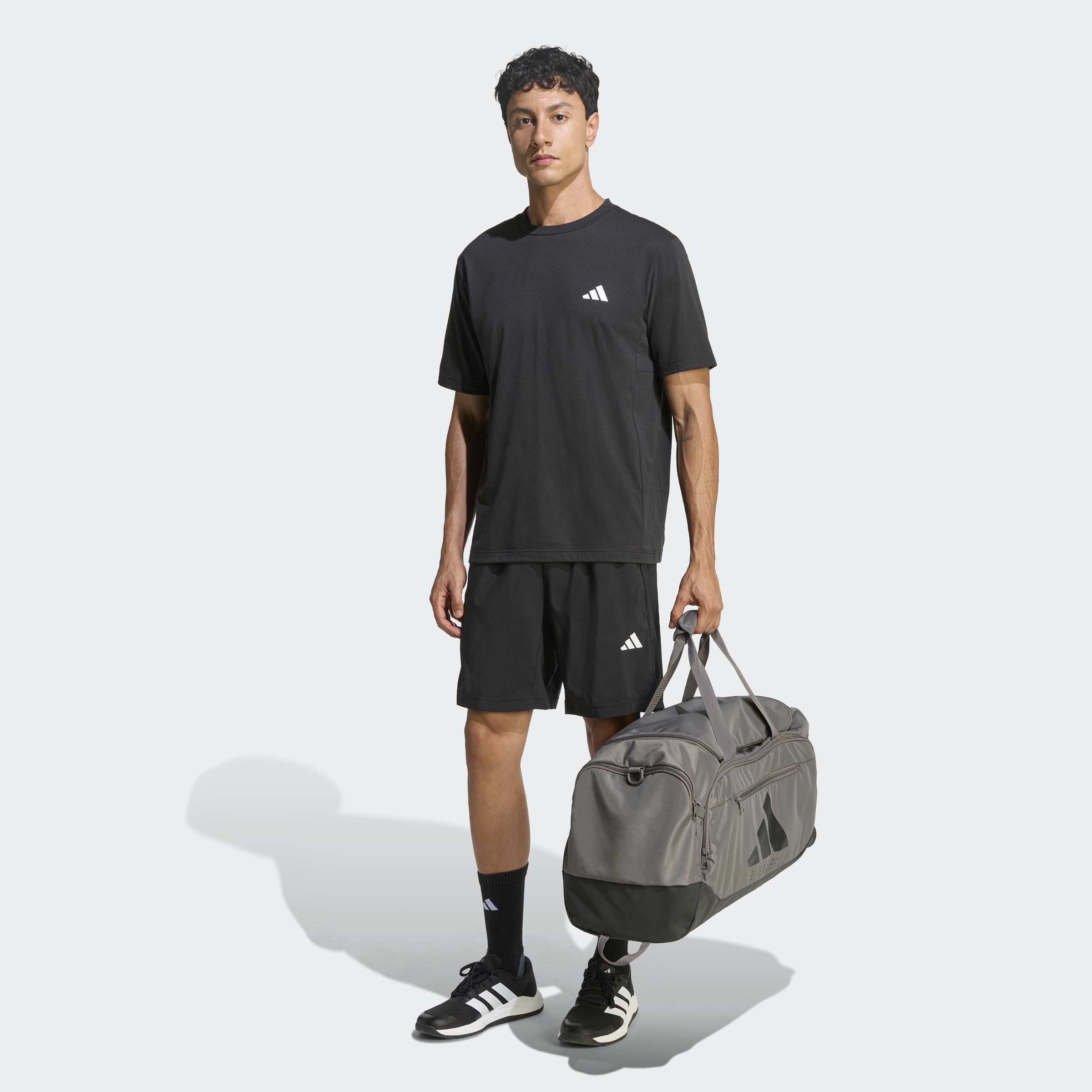 adidas Workout Essentials Base Dokuma Erkek Siyah Antrenman Şortu